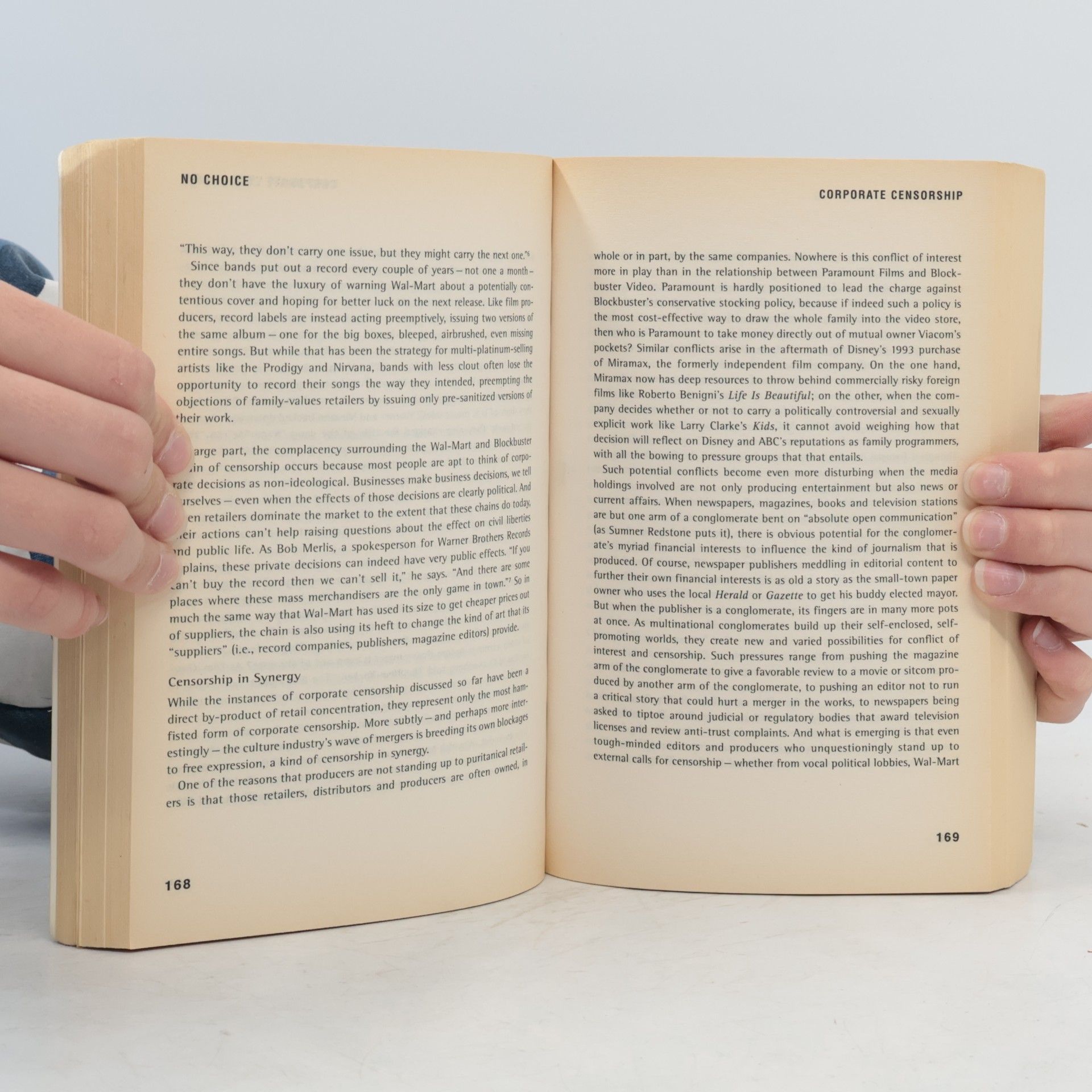 Naomi Klein No logo: No space, no choice, no jobs