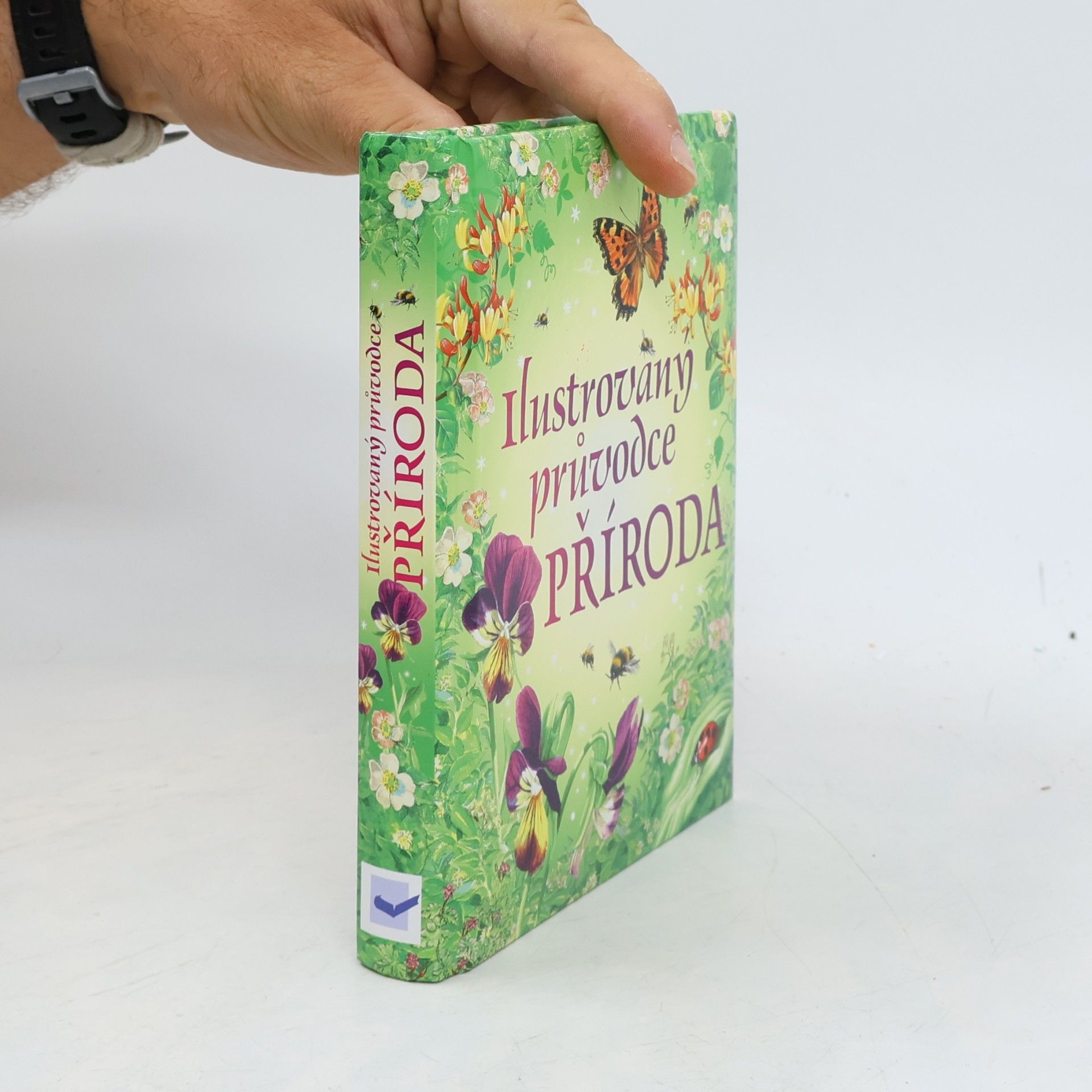 Sarah Khan Příroda : ilustrovaný průvodce
