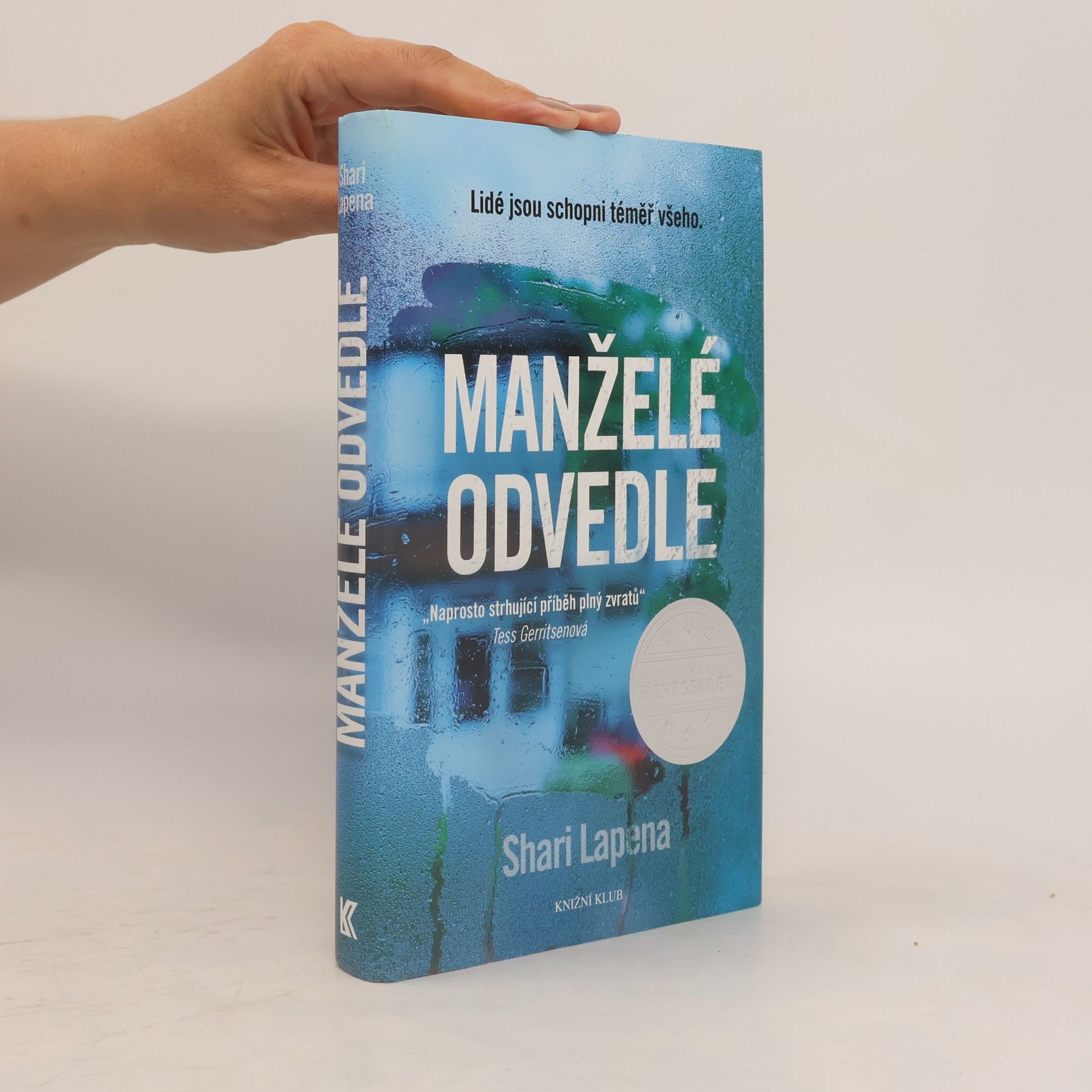 Shari Lapena Manželé odvedle