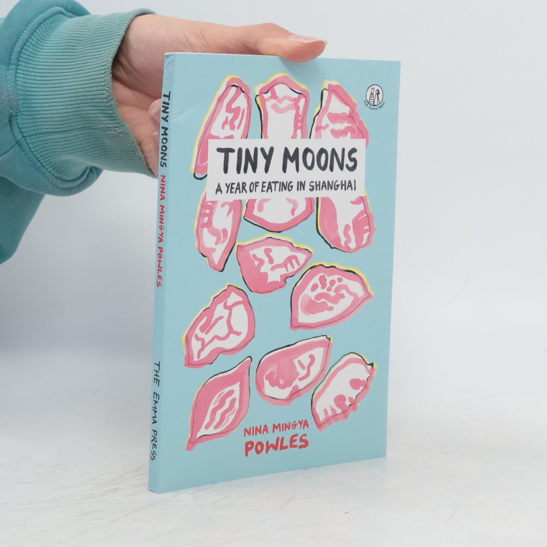 Nina Mingya Powles Tiny Moons