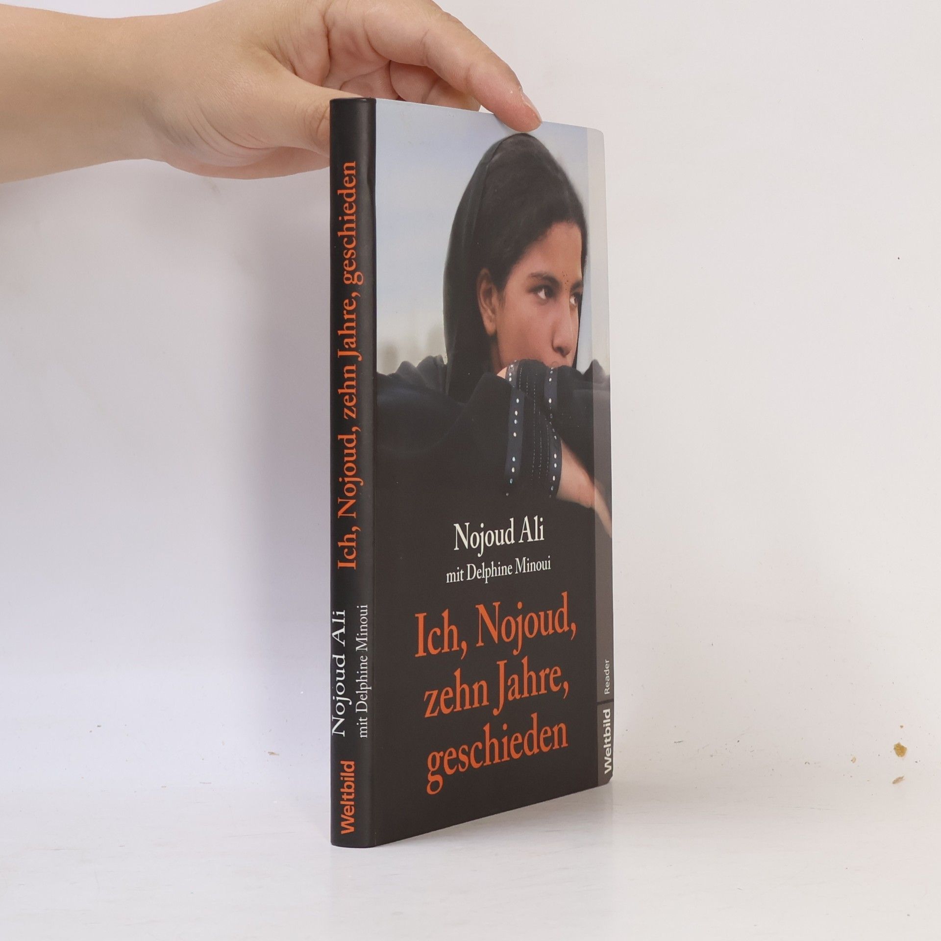 Nug u. d. ʿAli Ich, Nojoud, zehn Jahre, geschieden