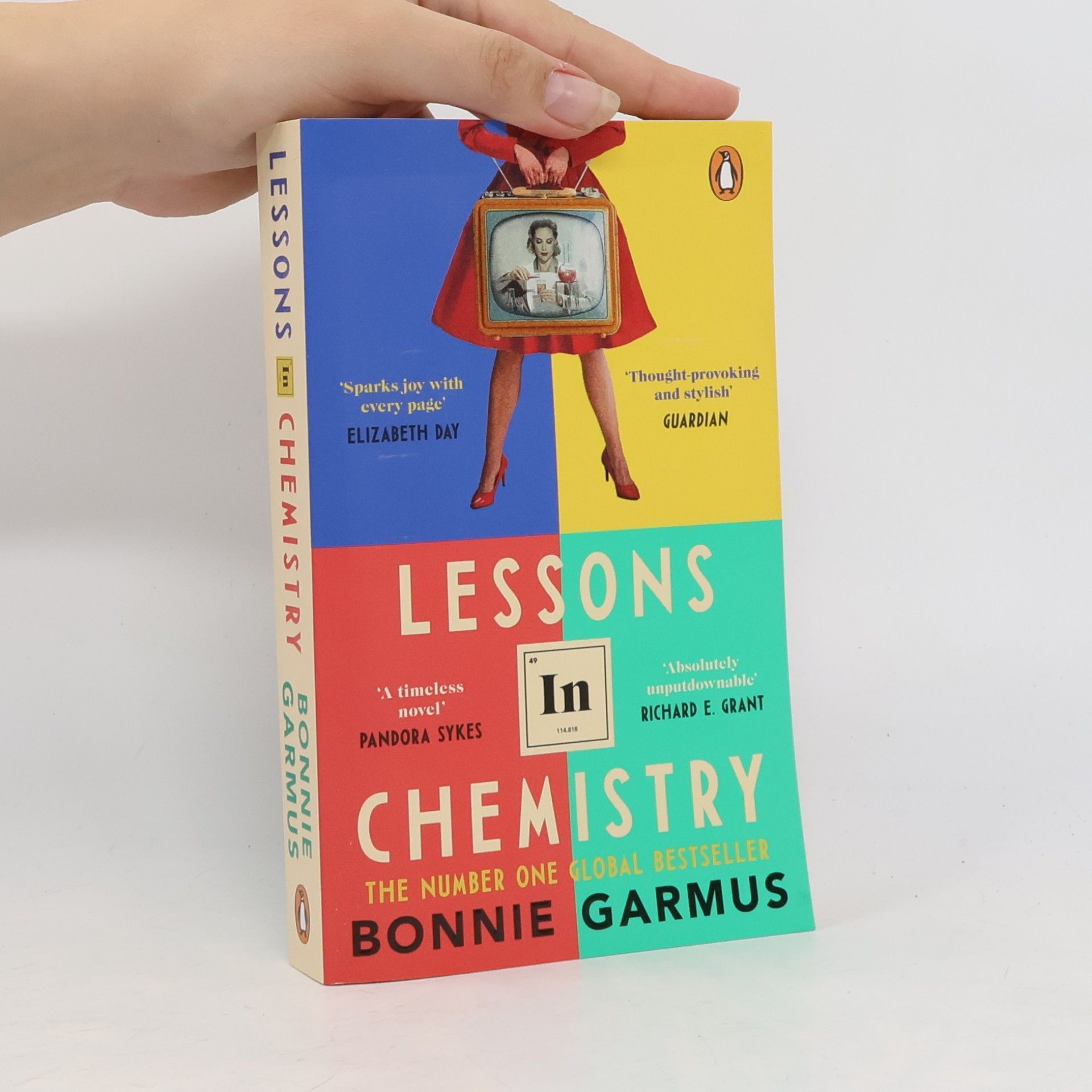 Bonnie Garmus Lessons In Chemistry