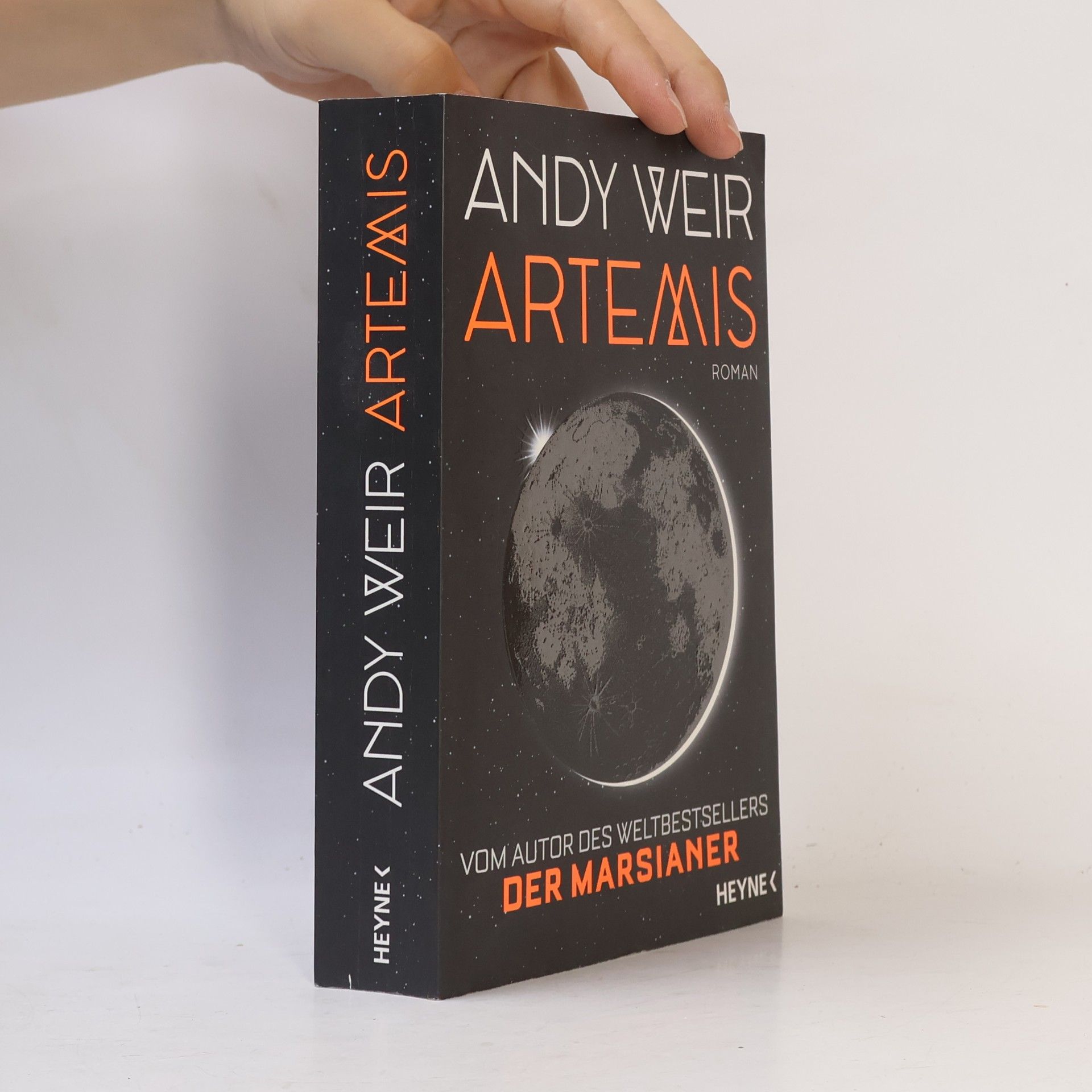 Andy Weir Artemis
