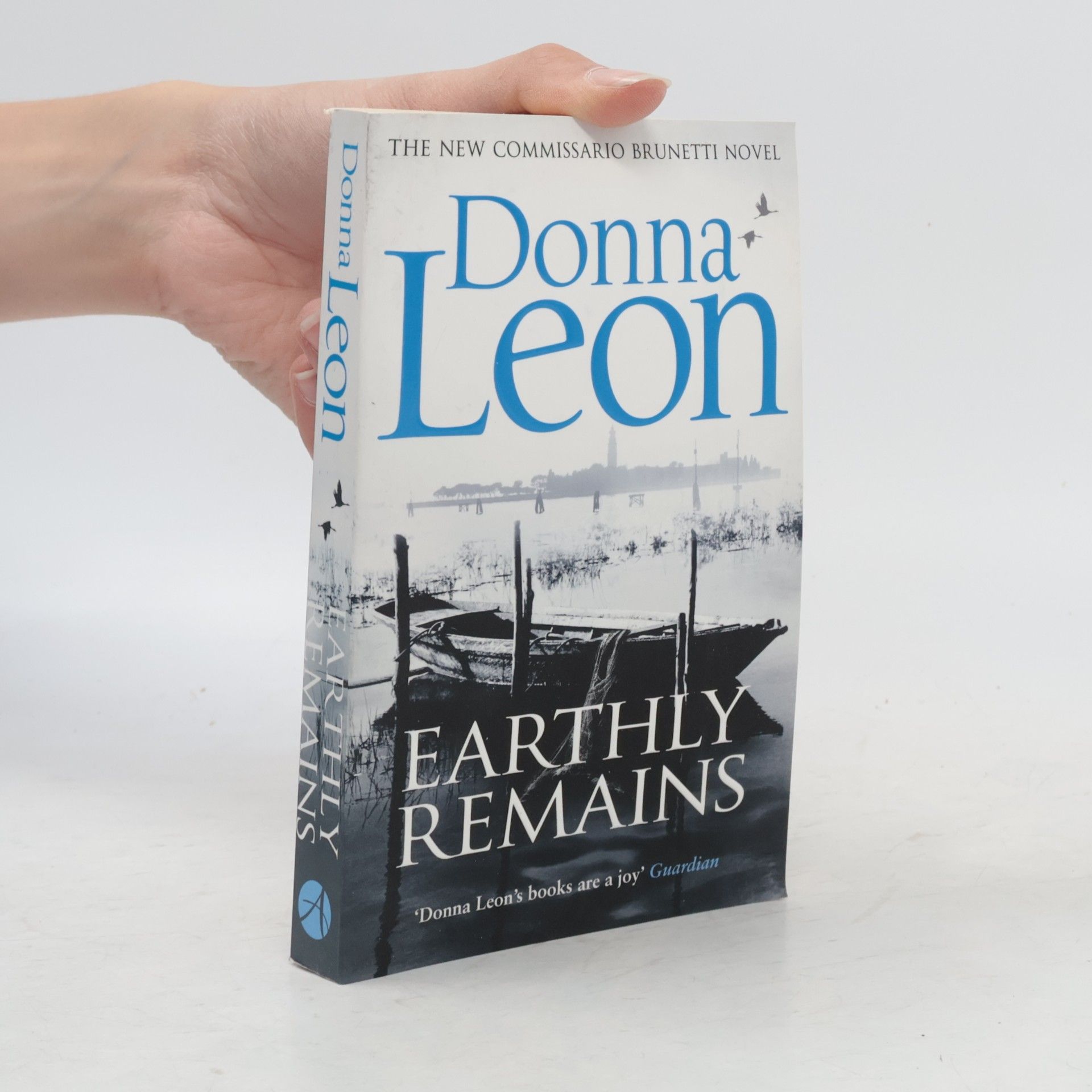 Donna Leon Earthly Remains