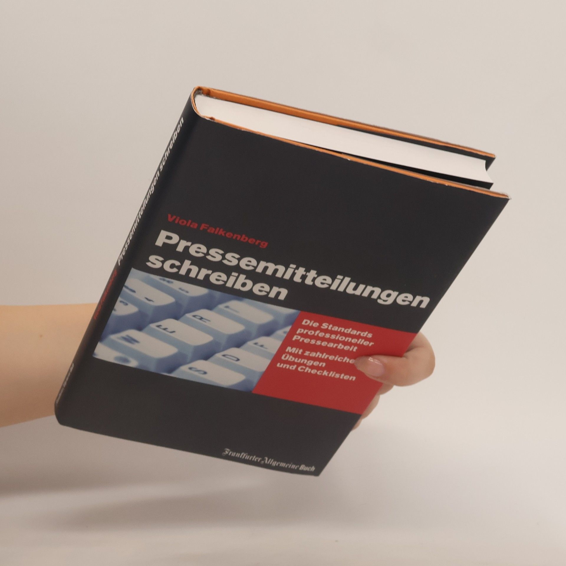Viola Falkenberg Pressemitteilungen schreiben
