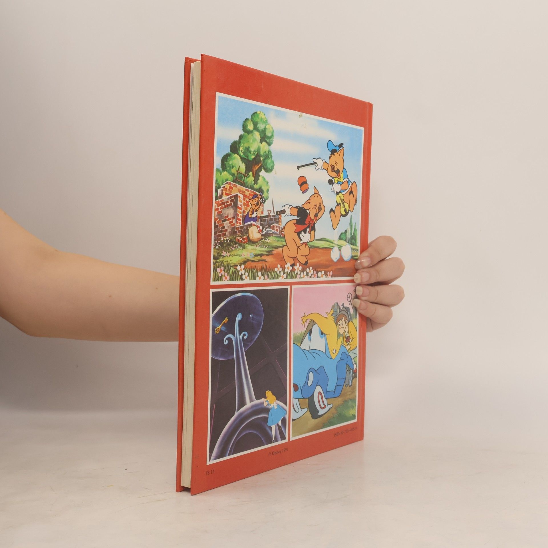 Walt Disney Alenka v kraji divů. Autíčko Modrásek. O třech malých prasátkách.