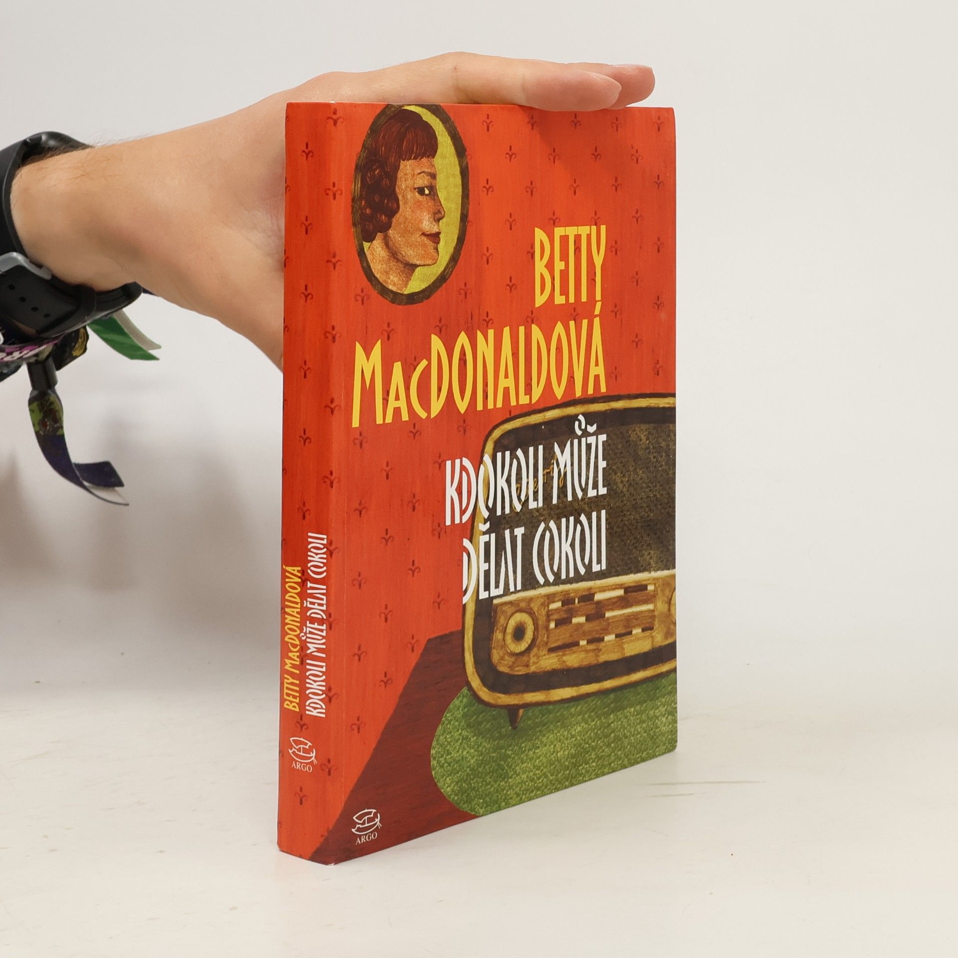 Betty MacDonald Kdokoli může dělat cokoli