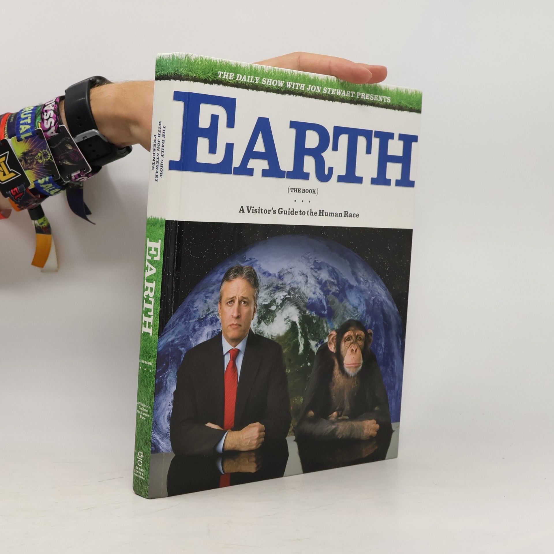 Autores varios The Daily Show with Jon Stewart Presents Earth (The Book)