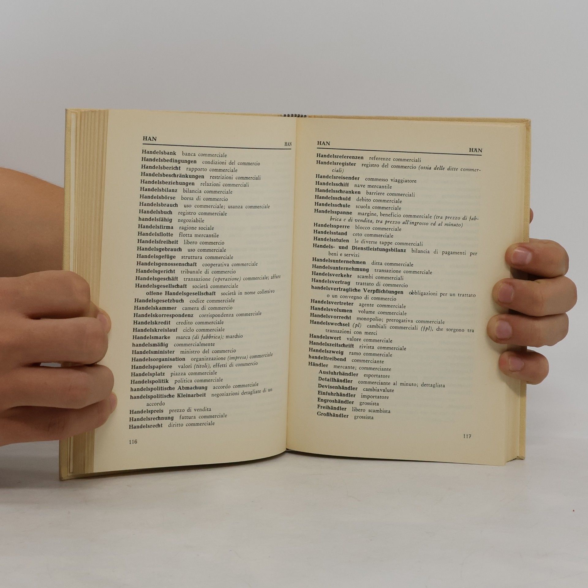 Siegfried Heinze Deutsch-italienisches Glossarium finanzieller und wirtschaftlicher Fachausdrücke