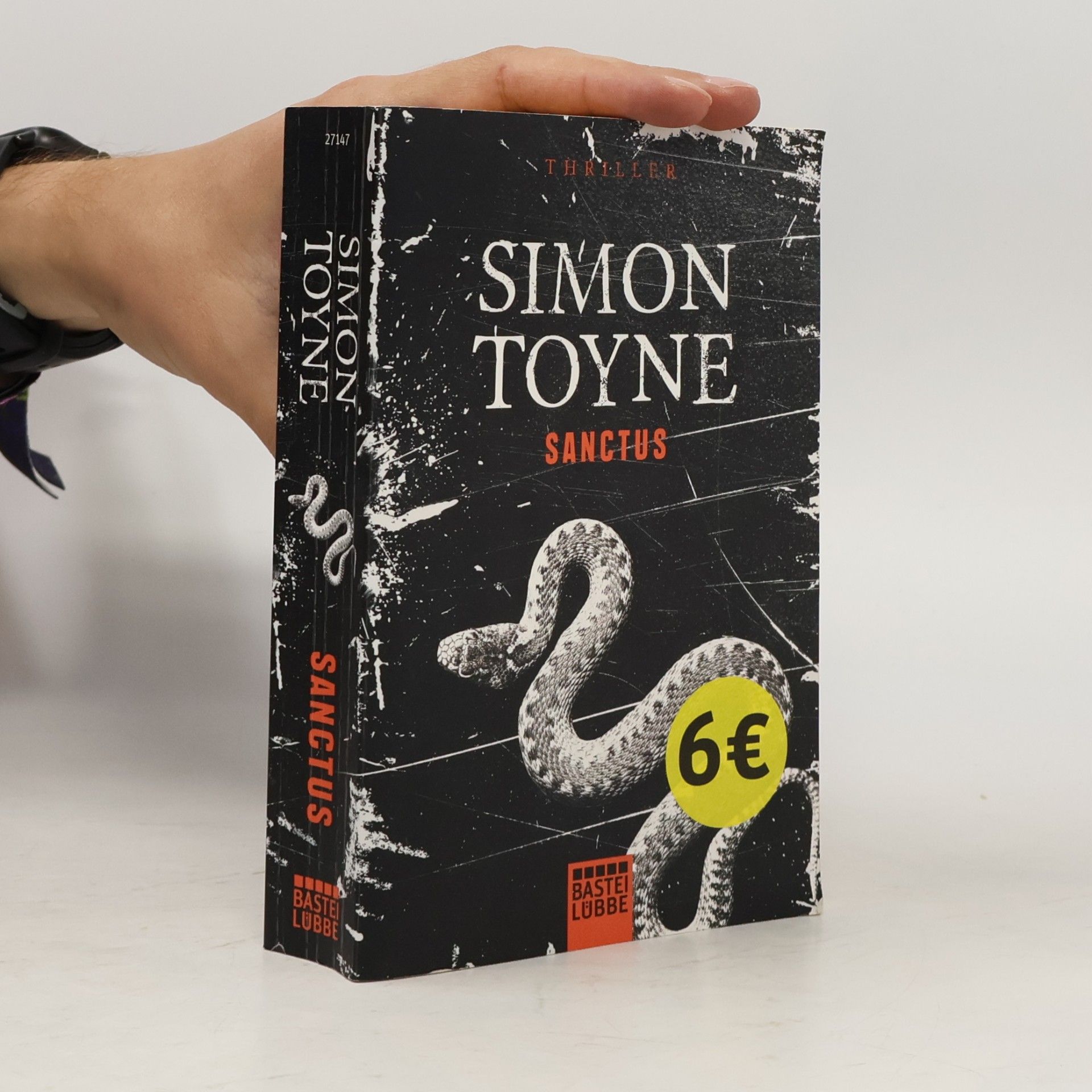 Simon Toyne Sanctus