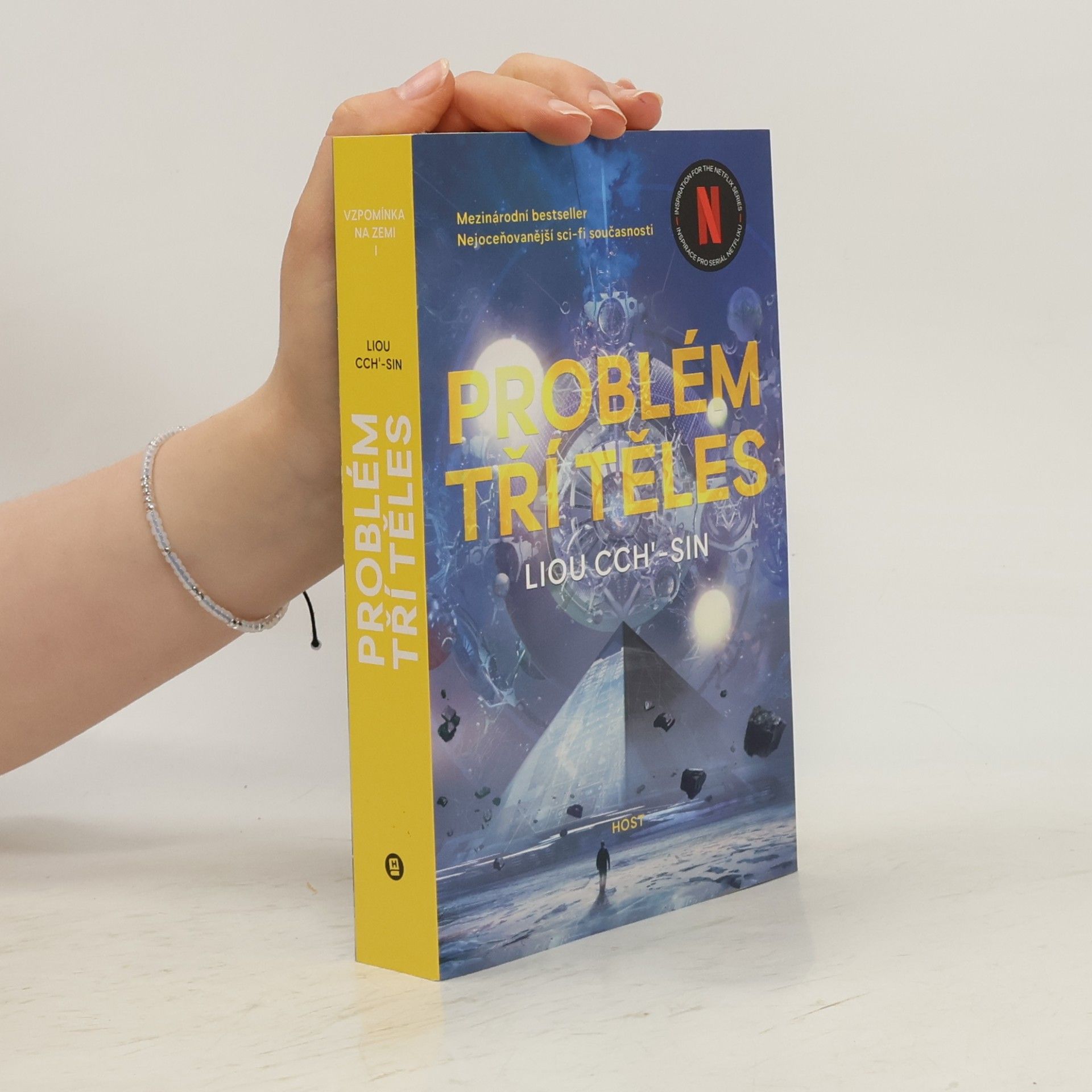 Cixin Liu Problém tří těles