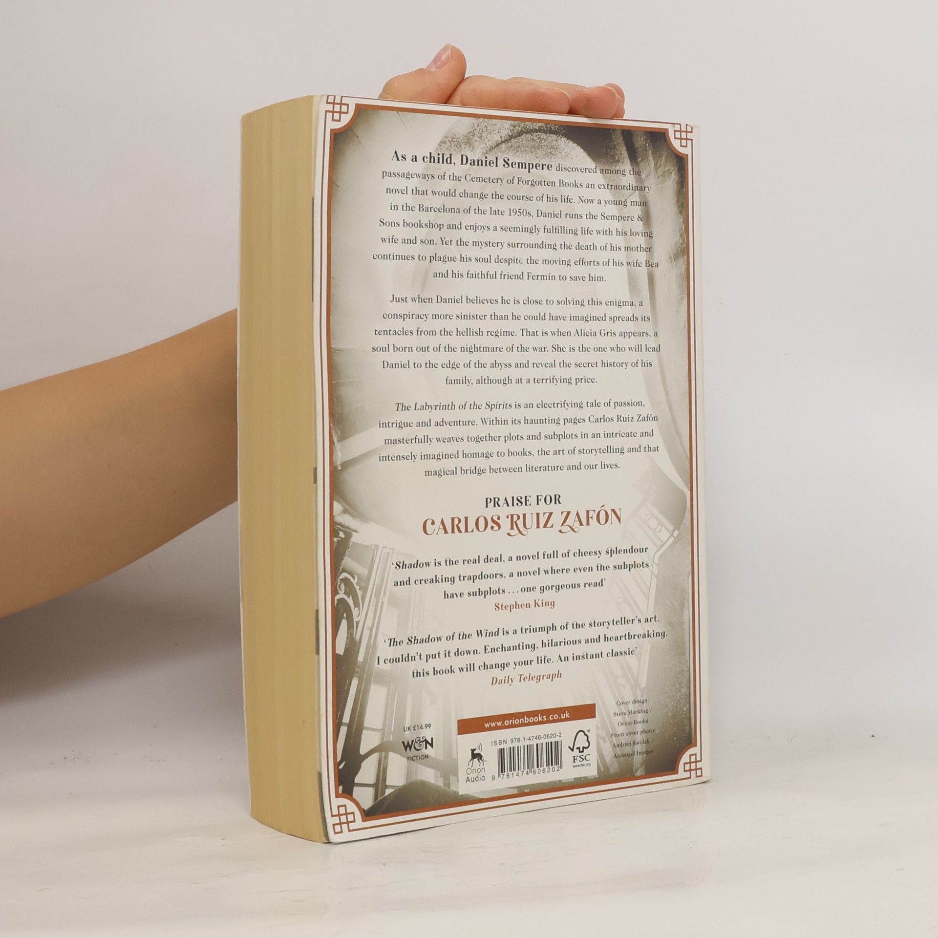 Carlos Ruiz Zafón The labyrinth of the spirits