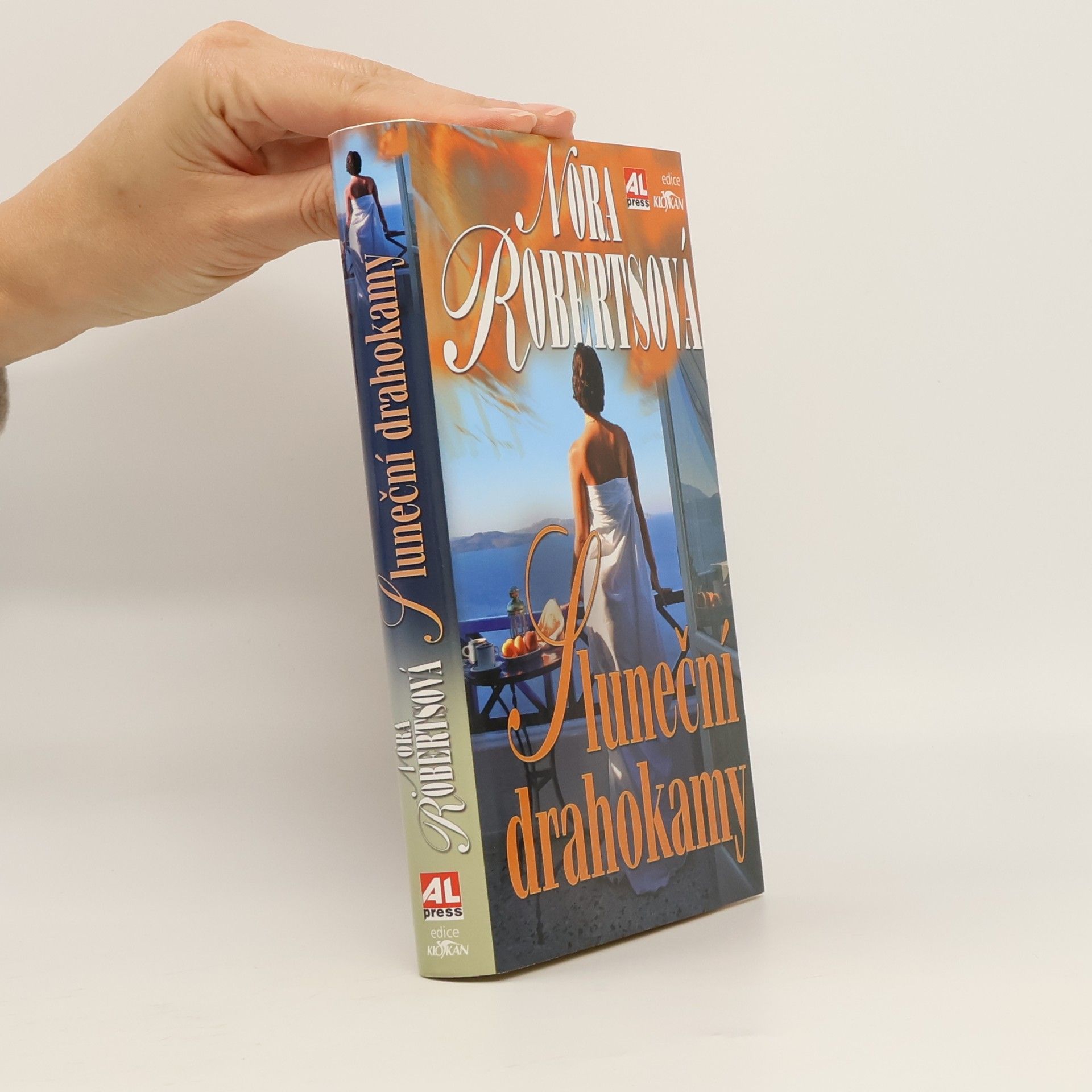 Nora Roberts Sluneční drahokamy