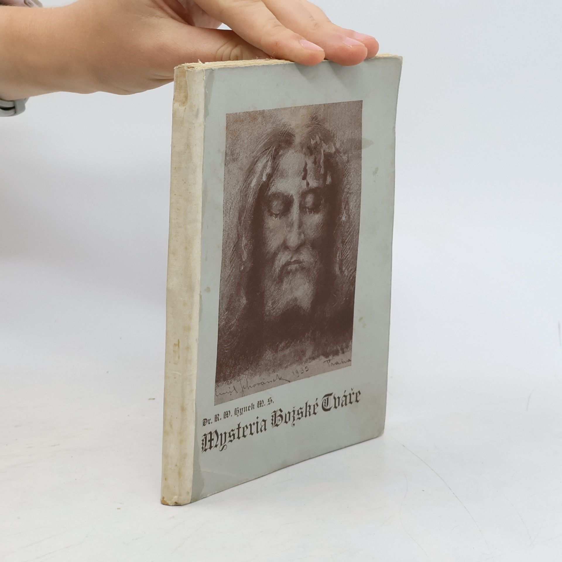 R. W. Hynek Mysteria Božské tváře