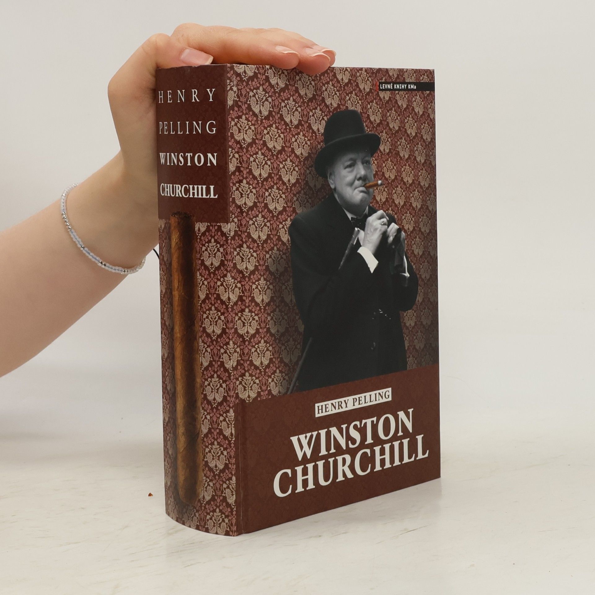 Henry Pelling Winston Churchill