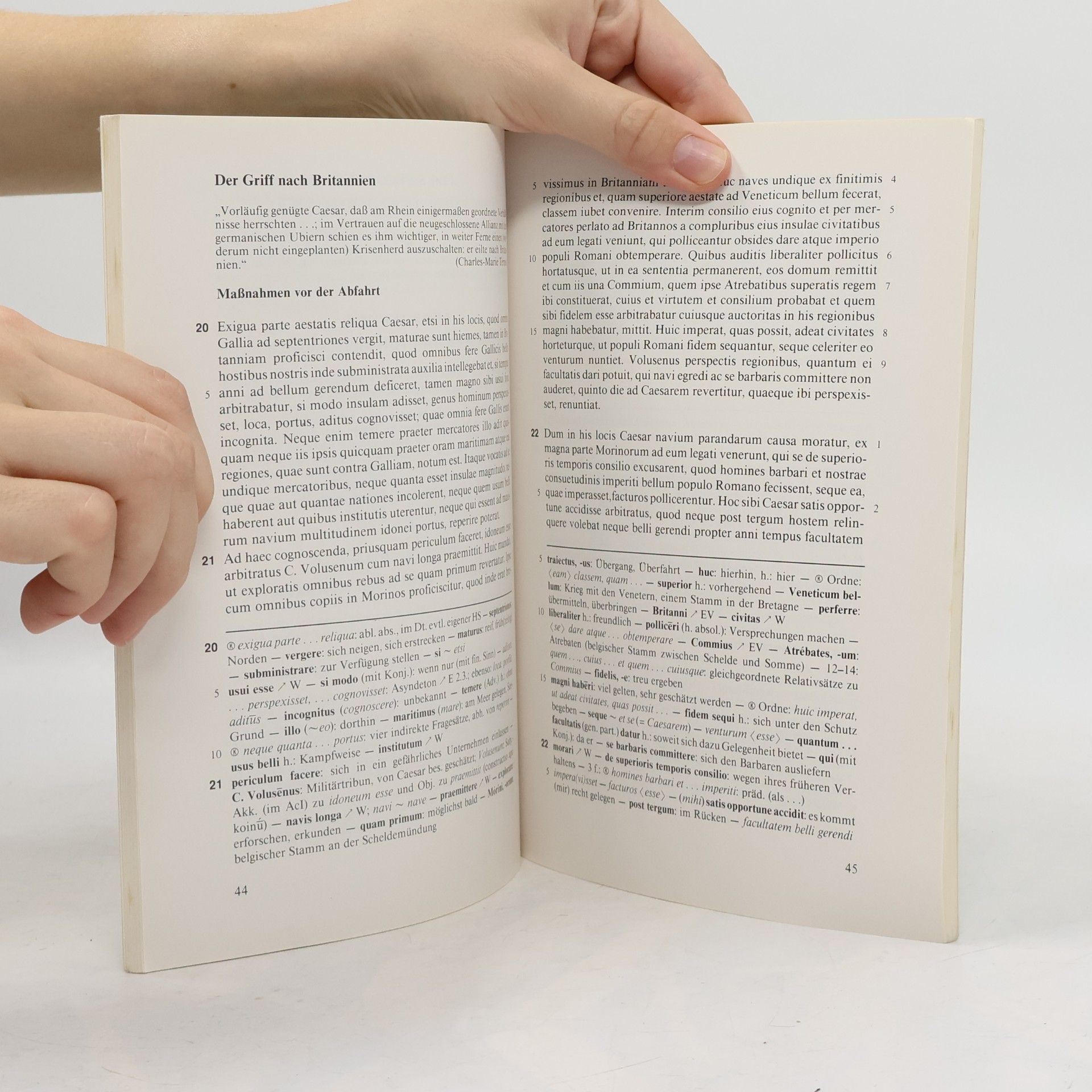 Julius Caesar Der Gallische Krieg - Kurzausgabe. Auswahl mit Begleittexten