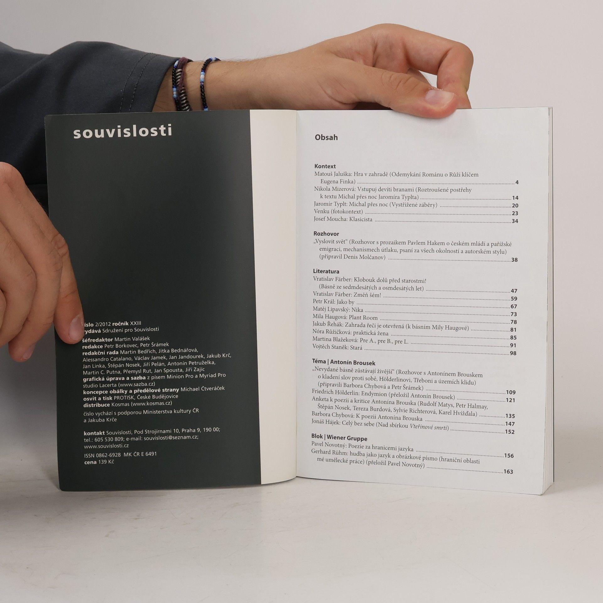Kolektív autorov Souvislosti. Revue pro literaturu a kulturu (2012, ročník XXIII, číslo 2)