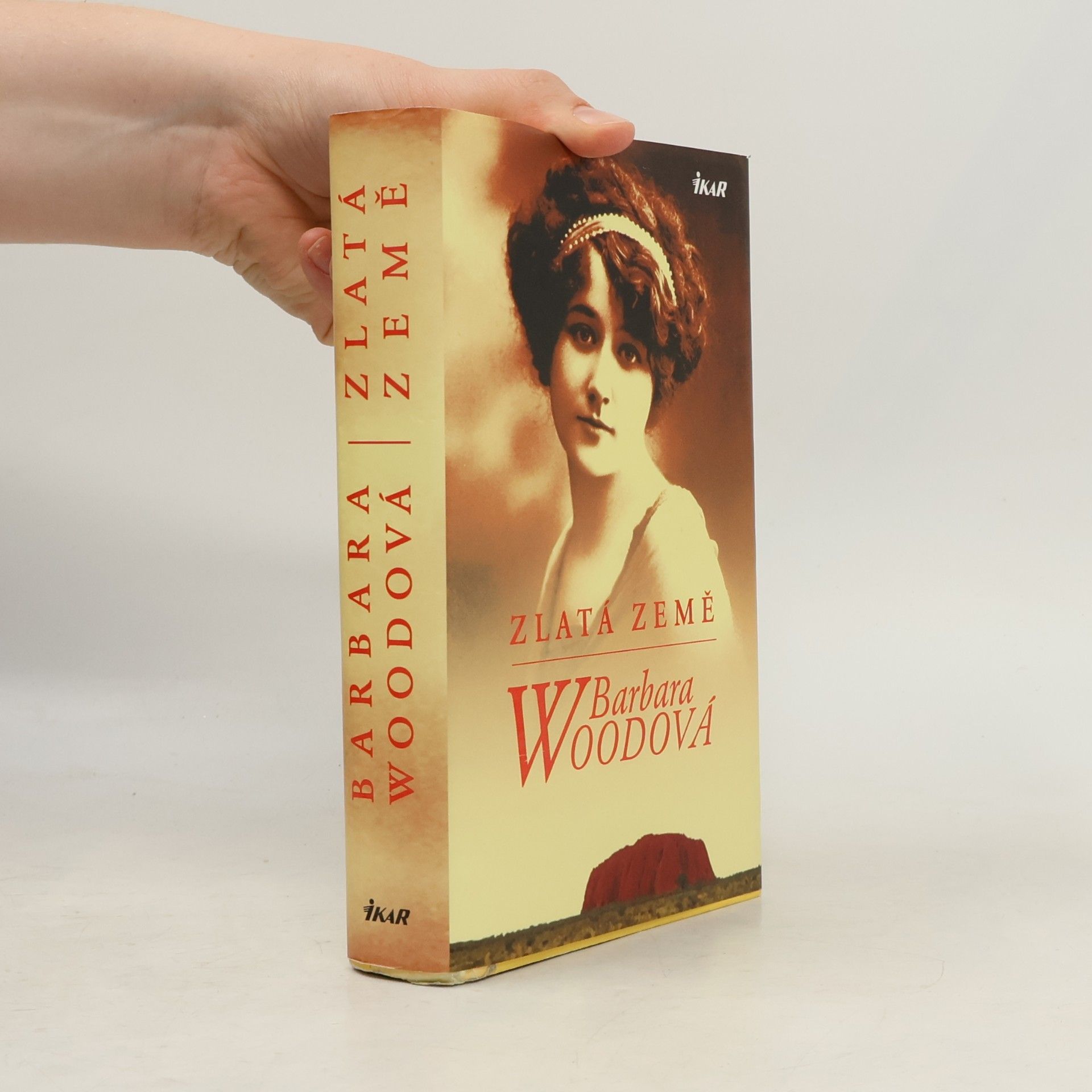 Barbara Wood Zlatá země