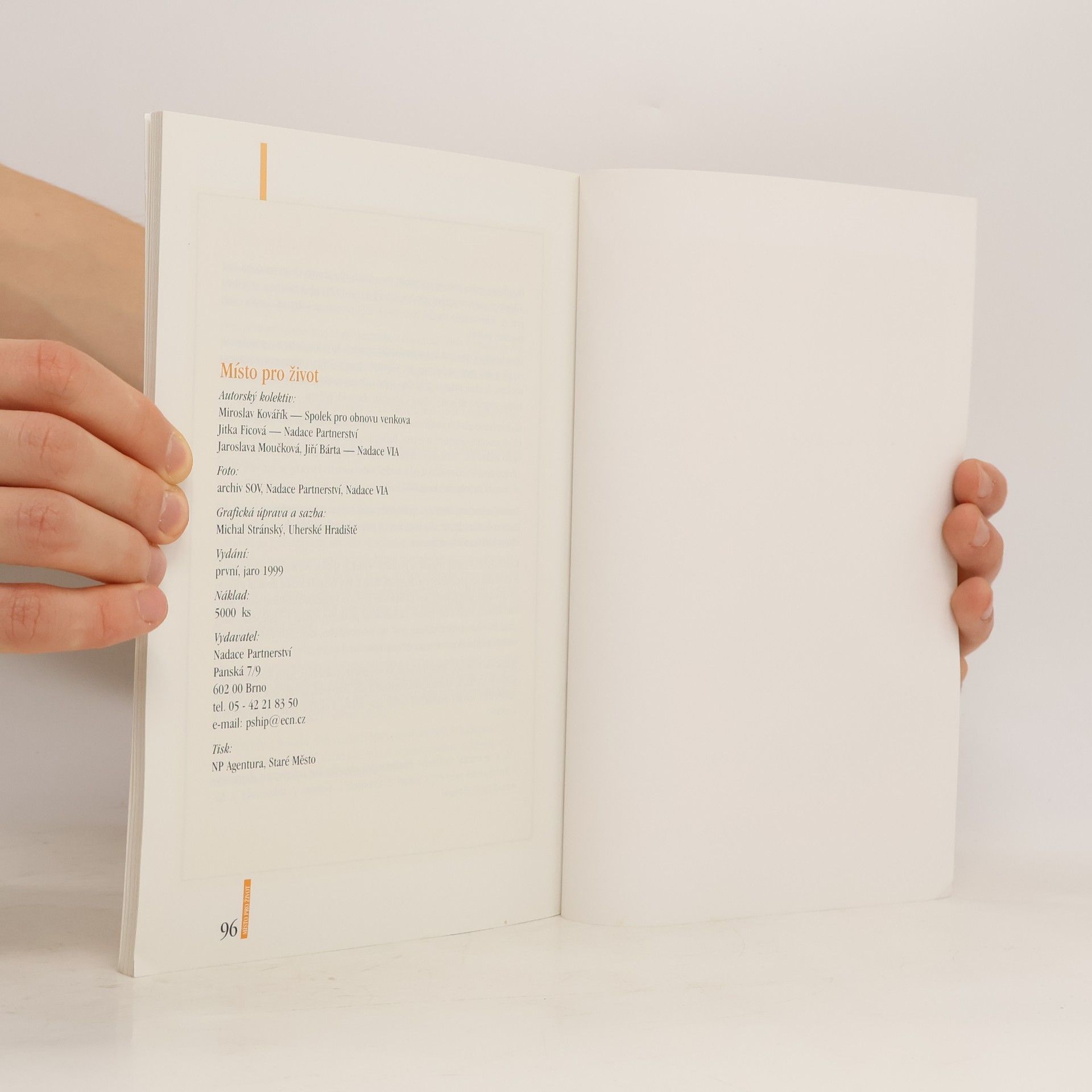 Various authors Místo pro život - příklady oživení veřejných prostranství v České republice