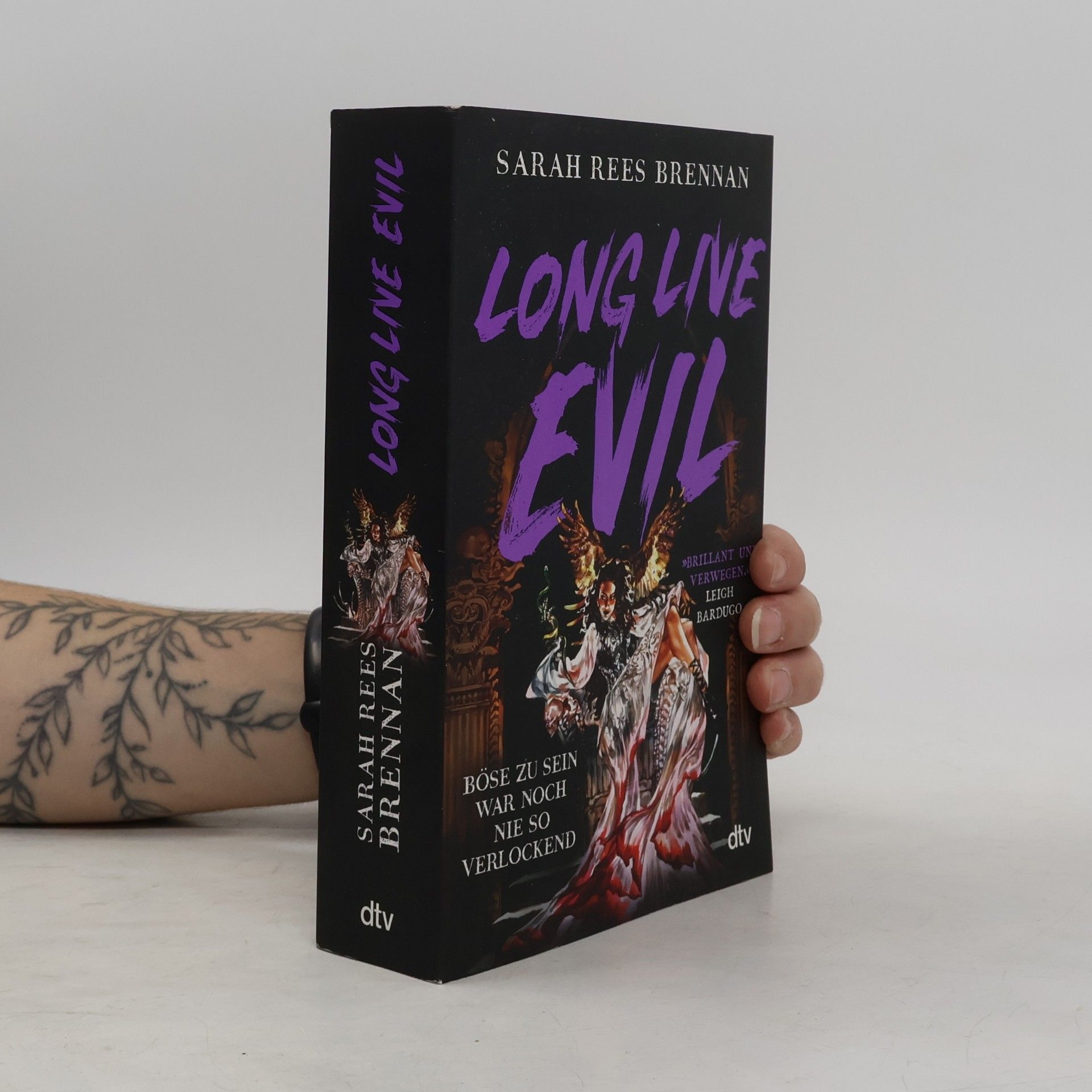 Sarah Rees Brennan Long Live Evil