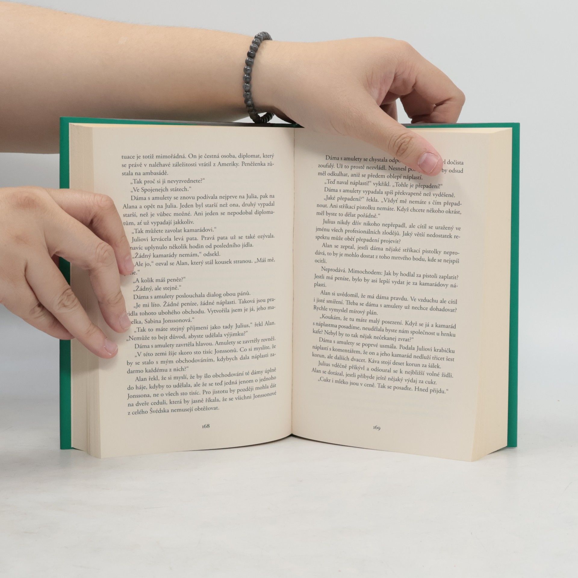 Jonas Jonasson Stojednaletý stařík, který se vrátil, aby zachránil svět