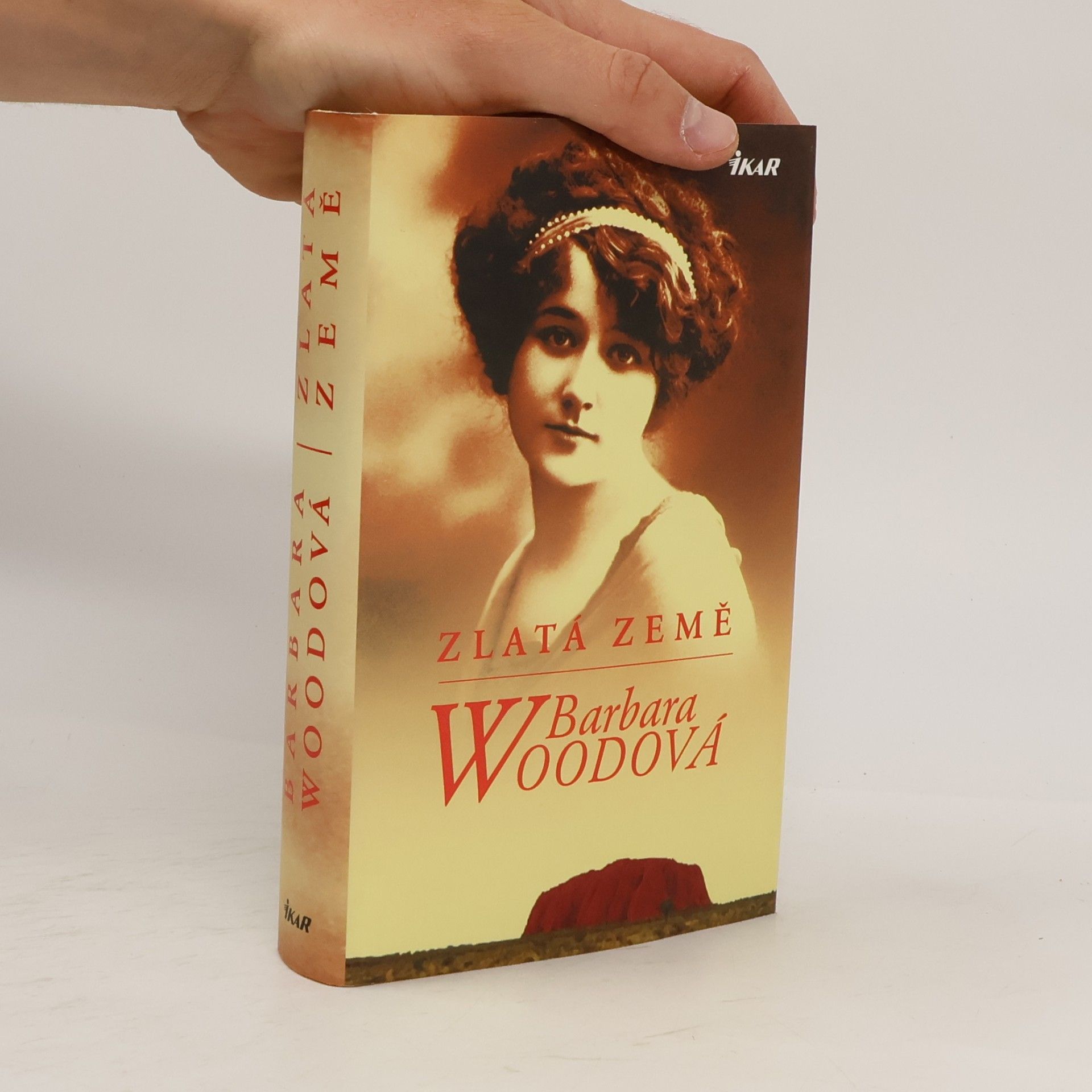 Barbara Wood Zlatá země
