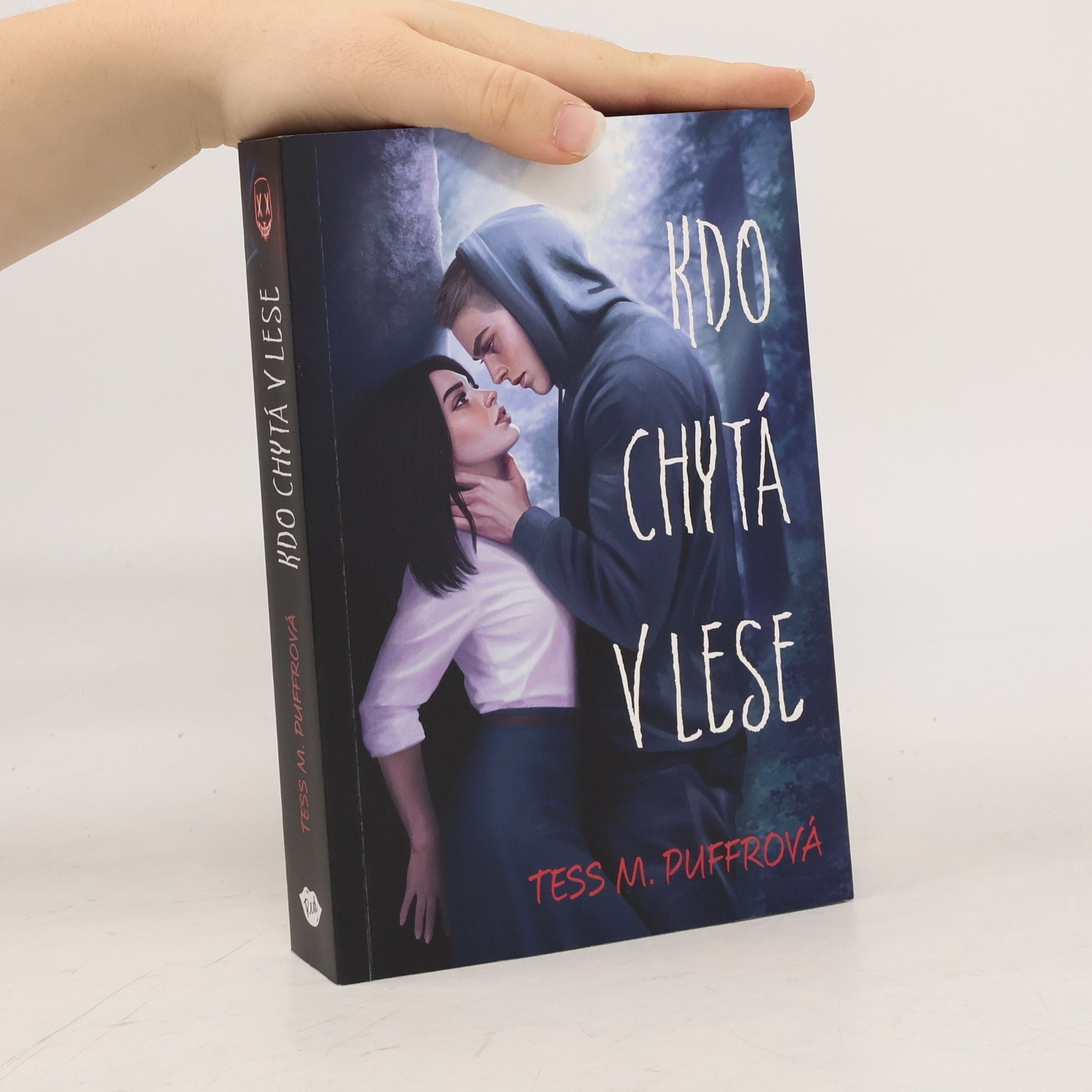Tess M. Puffrová Kdo chytá v lese