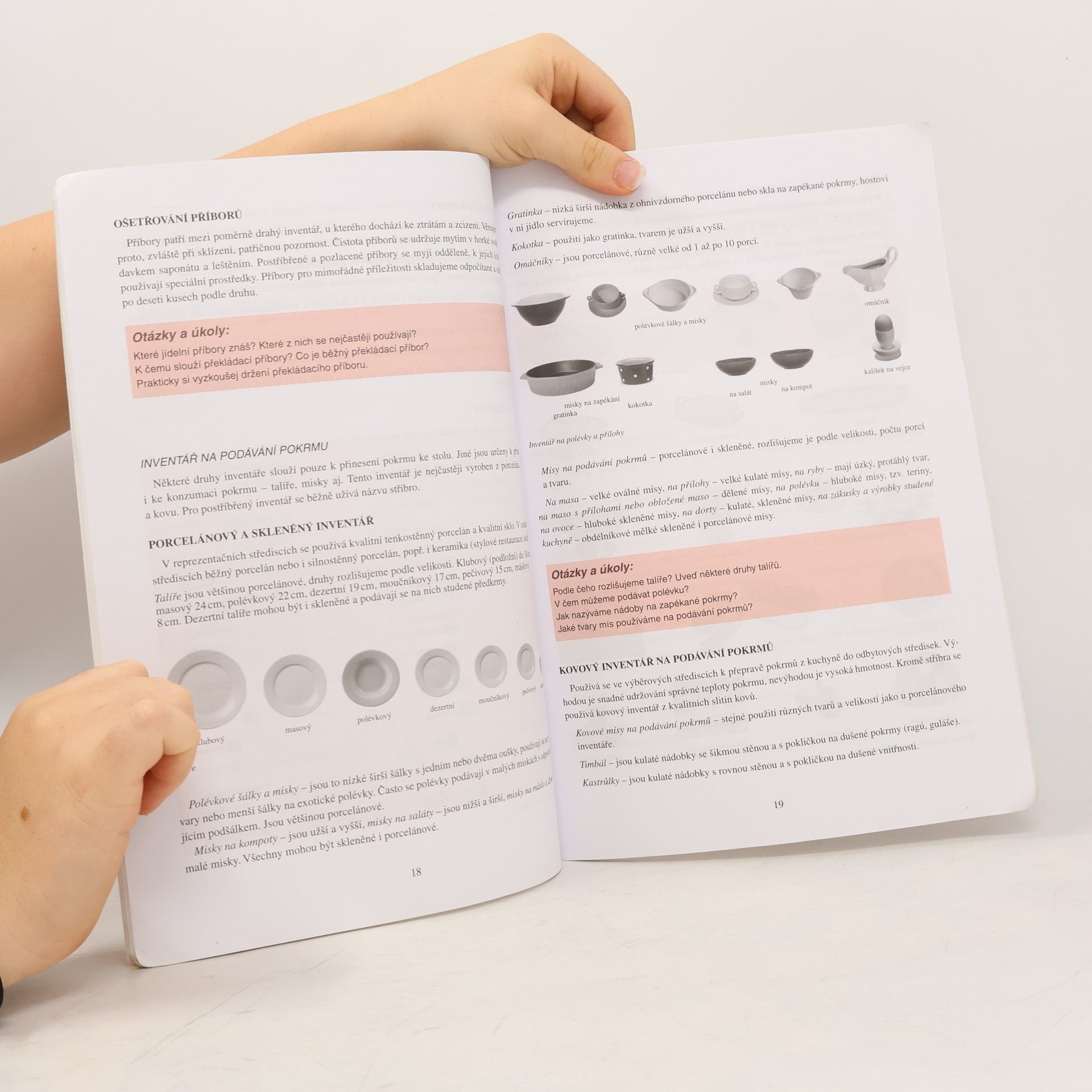 Alena Šindelková Stolničení : učebnice pro odborná učiliště, obor Kuchařské práce