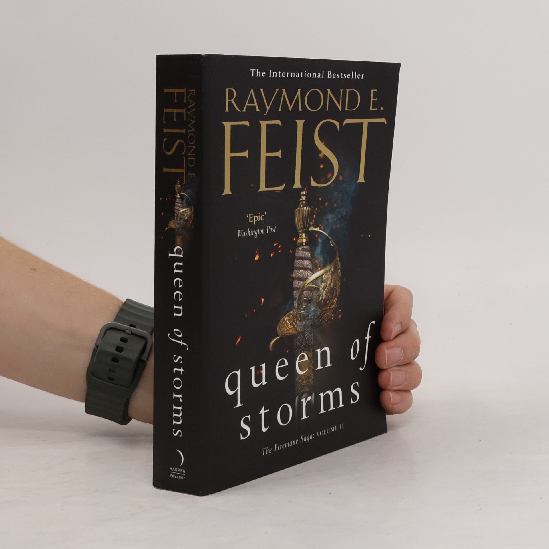 Raymond E. Feist Queen of Storms