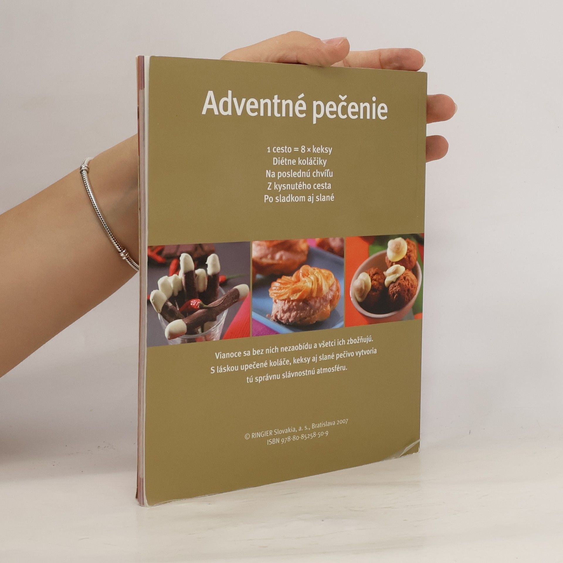 Veronika Lucáková Adventné pečenie