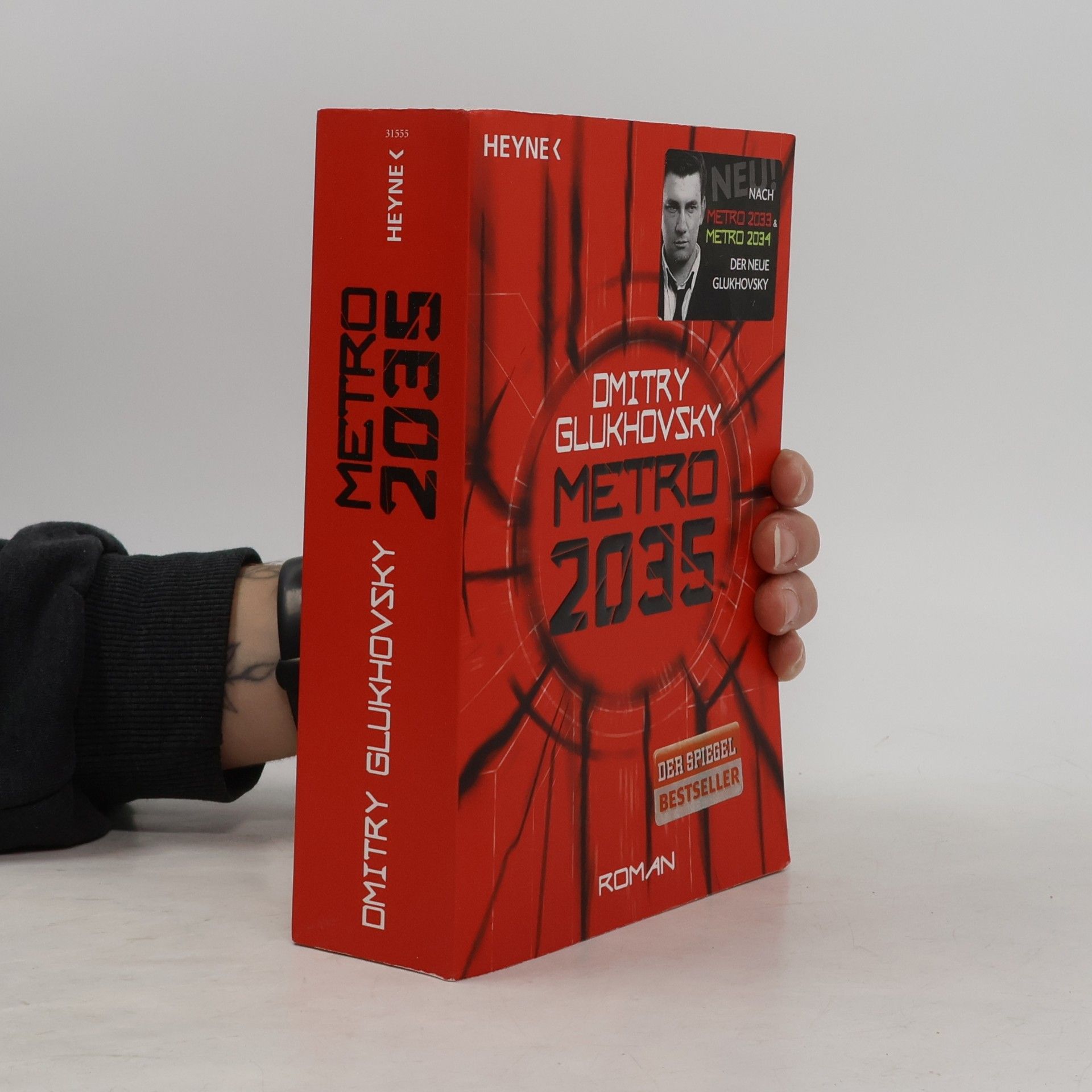 Dmitry Glukhovsky Metro 2035