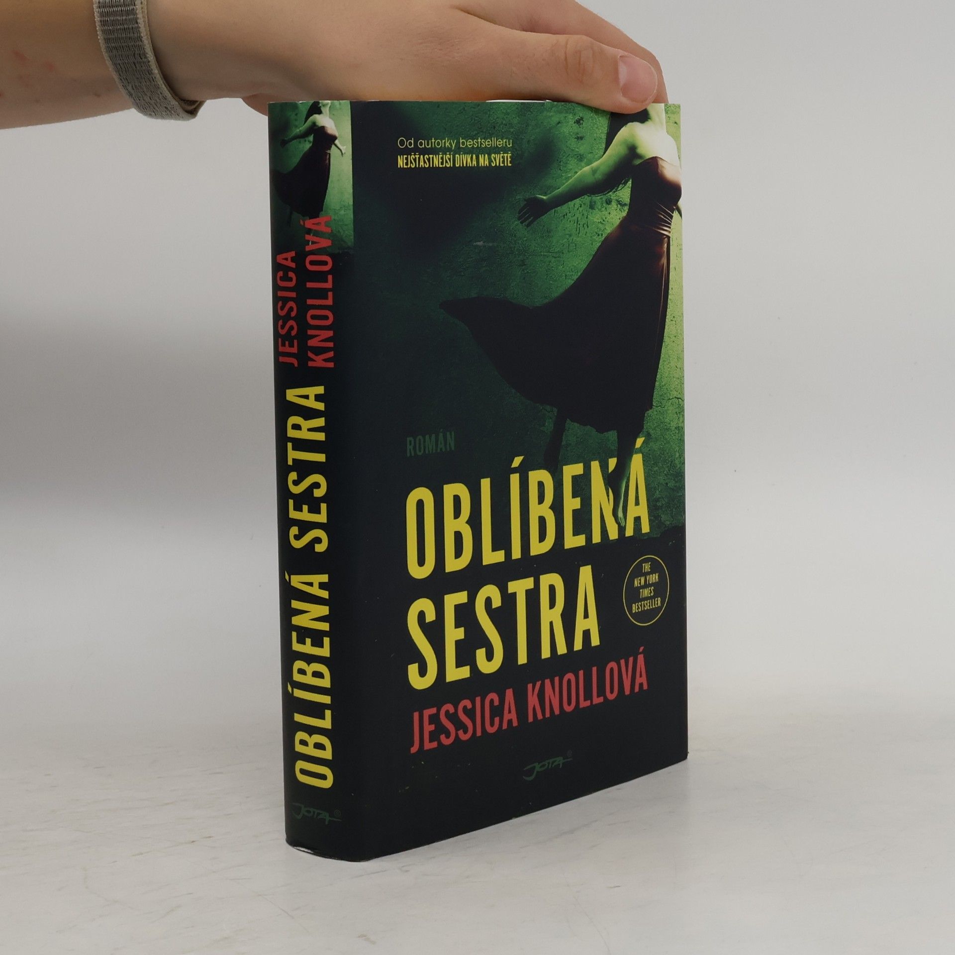 Jessica Knoll Oblíbená sestra