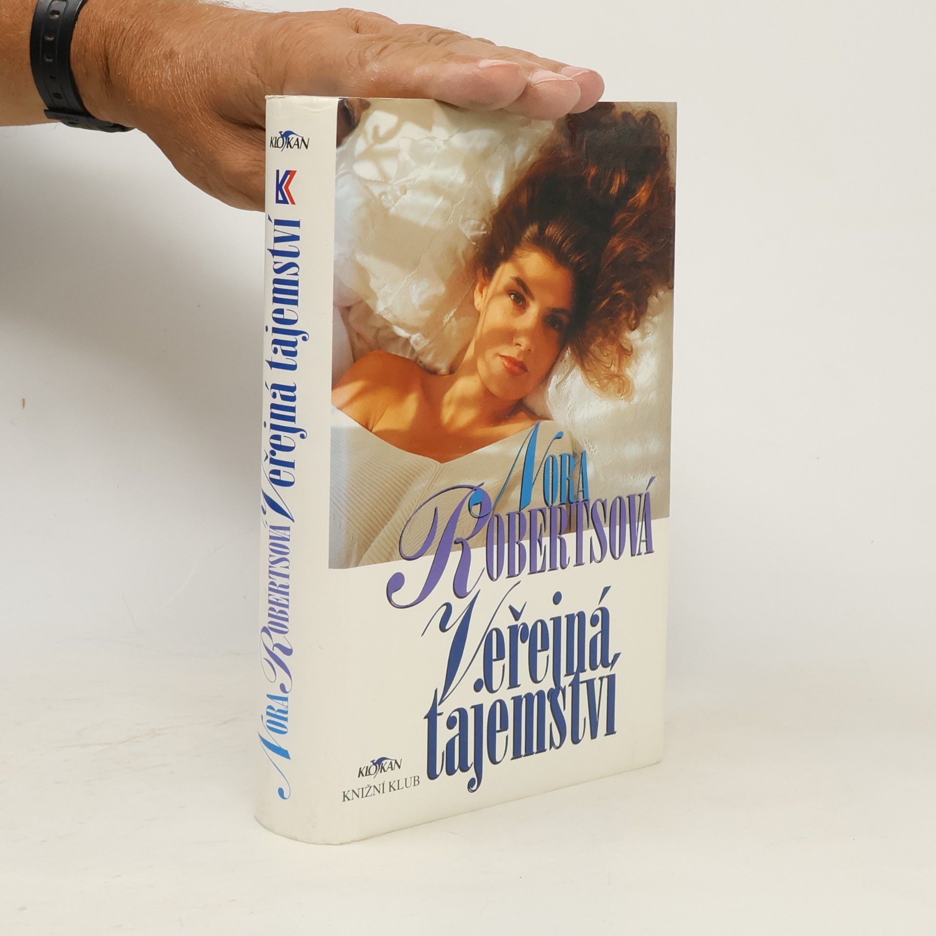Nora Roberts Veřejná tajemství