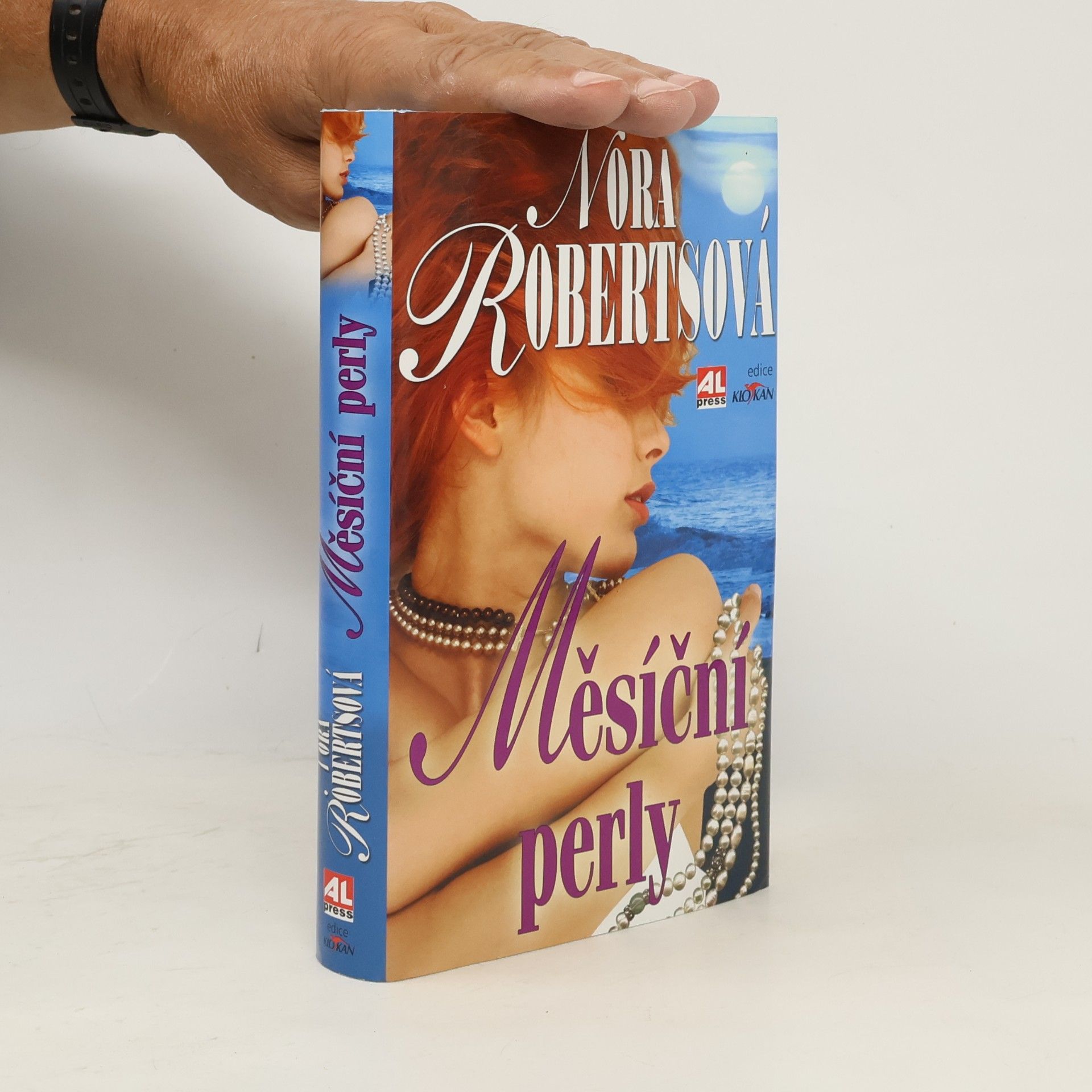 Nora Roberts Měsíční perly
