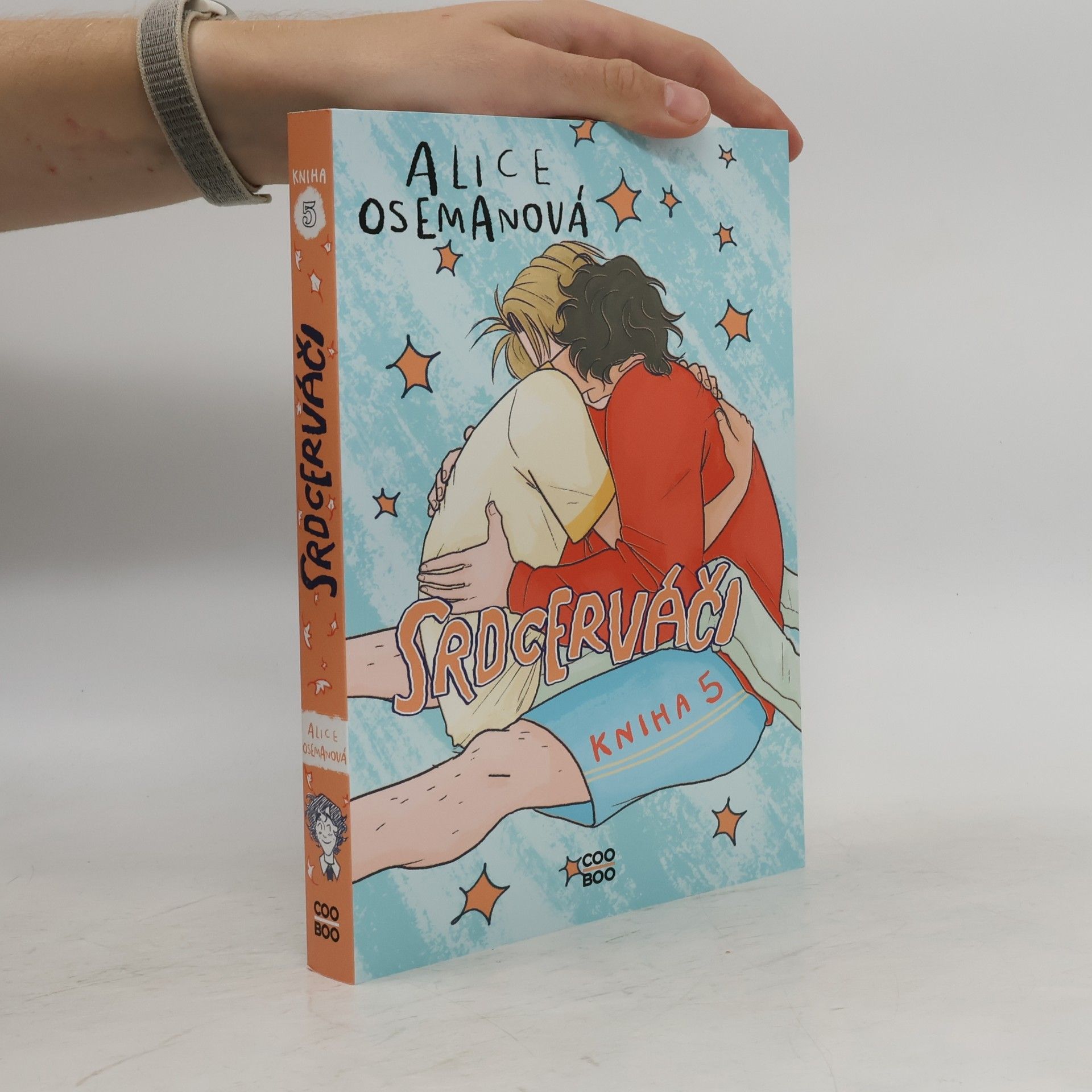 Alice Oseman Srdcerváči. Kniha 5