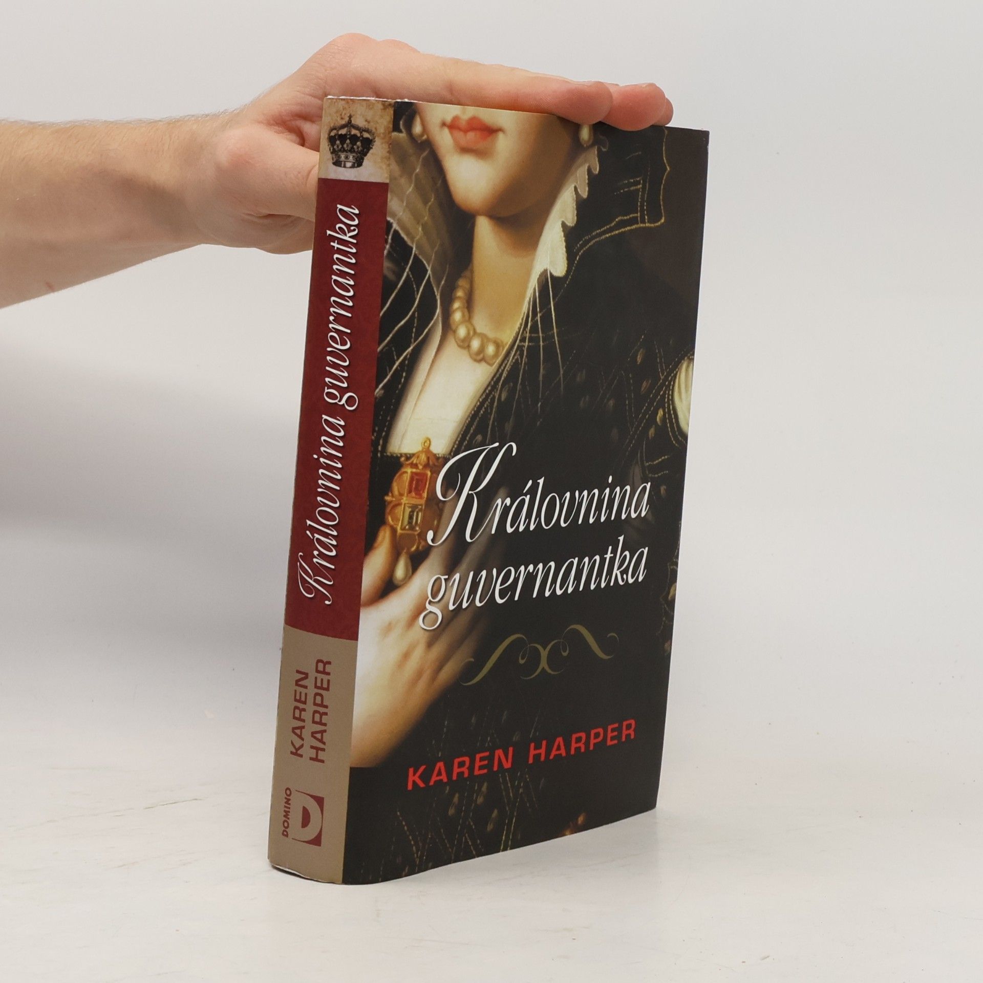 Karen Harper Královnina guvernantka