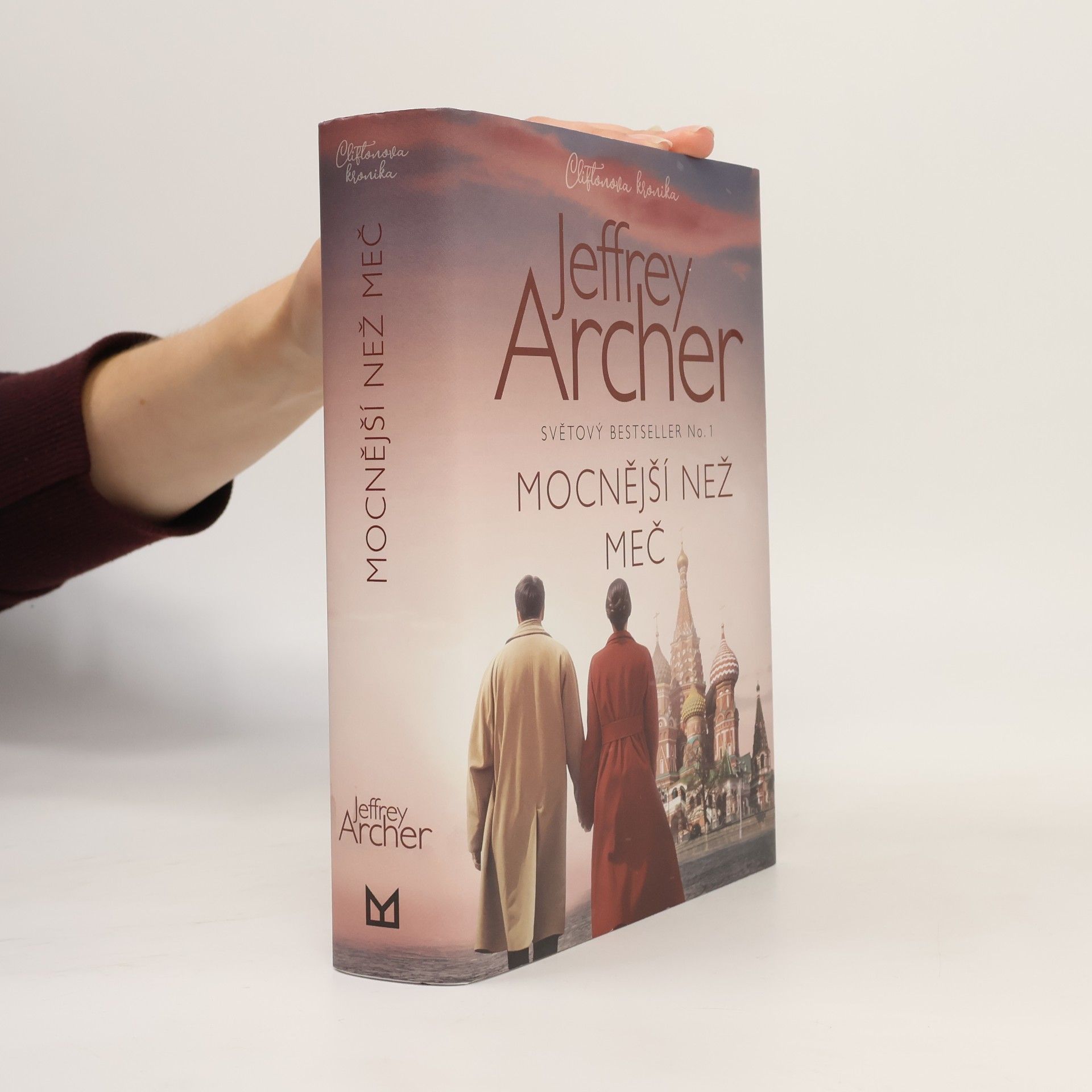 Jeffrey Archer Mocnější než meč