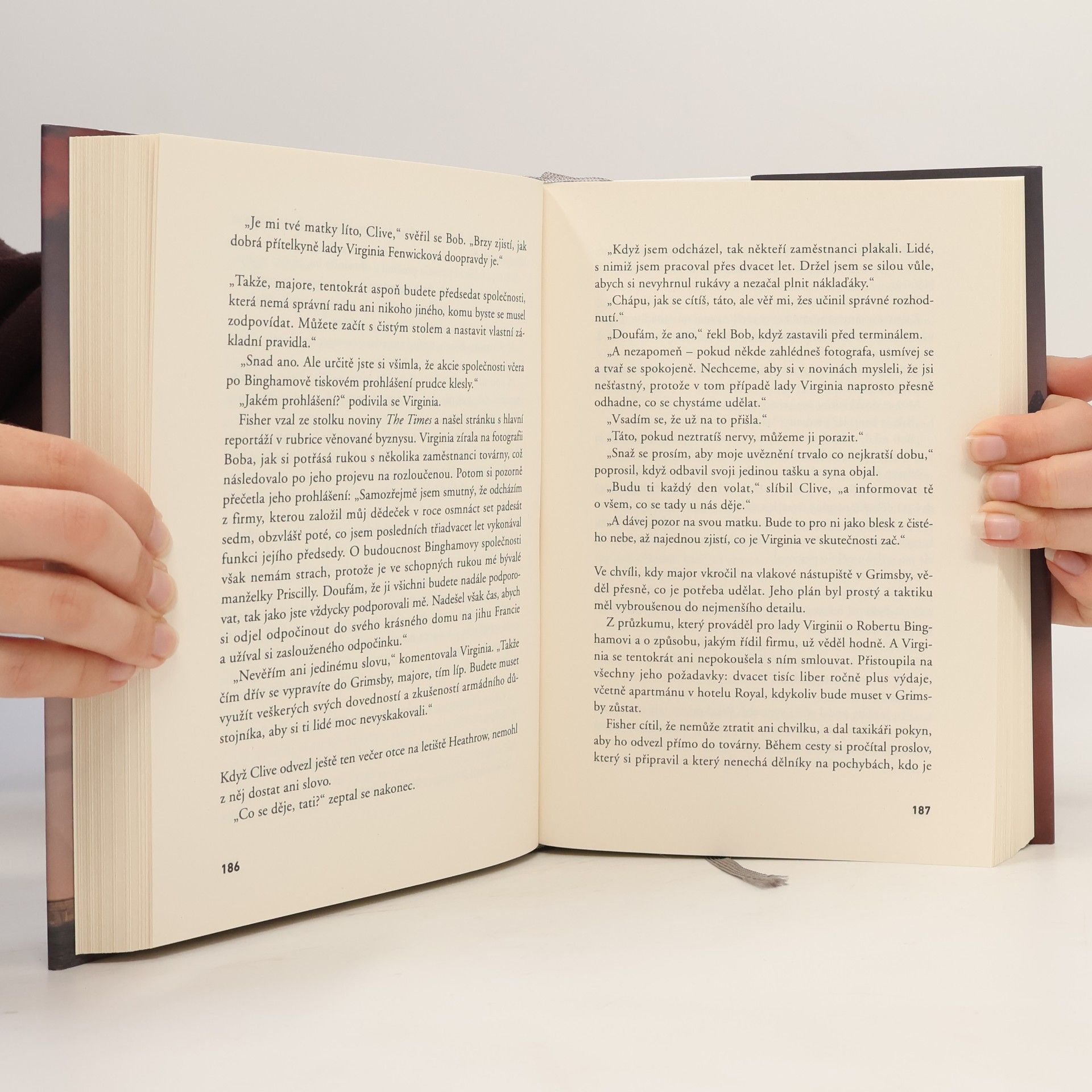 Jeffrey Archer Mocnější než meč
