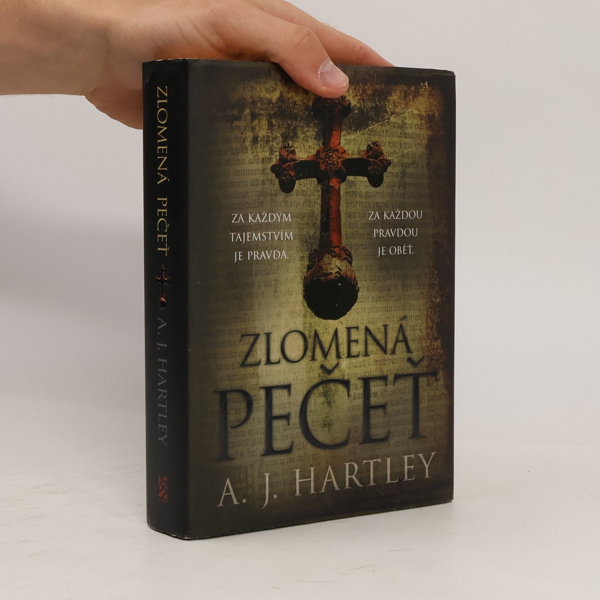 A. J. Andrew James Hartley Zlomená pečeť