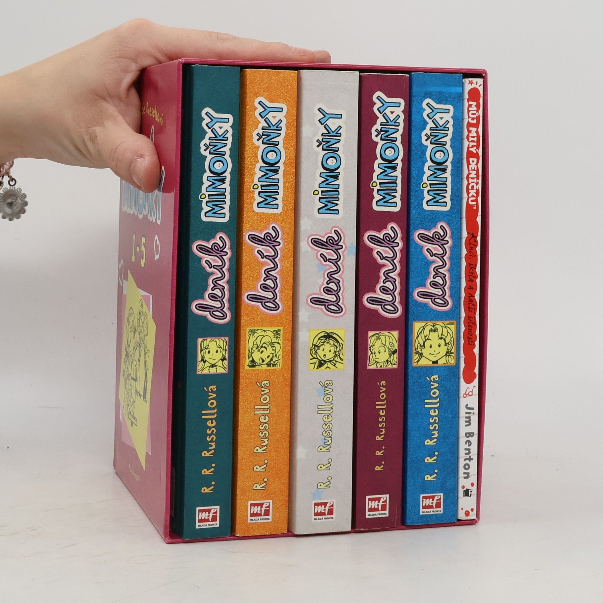 Deník mimoňky 1-5 (box)