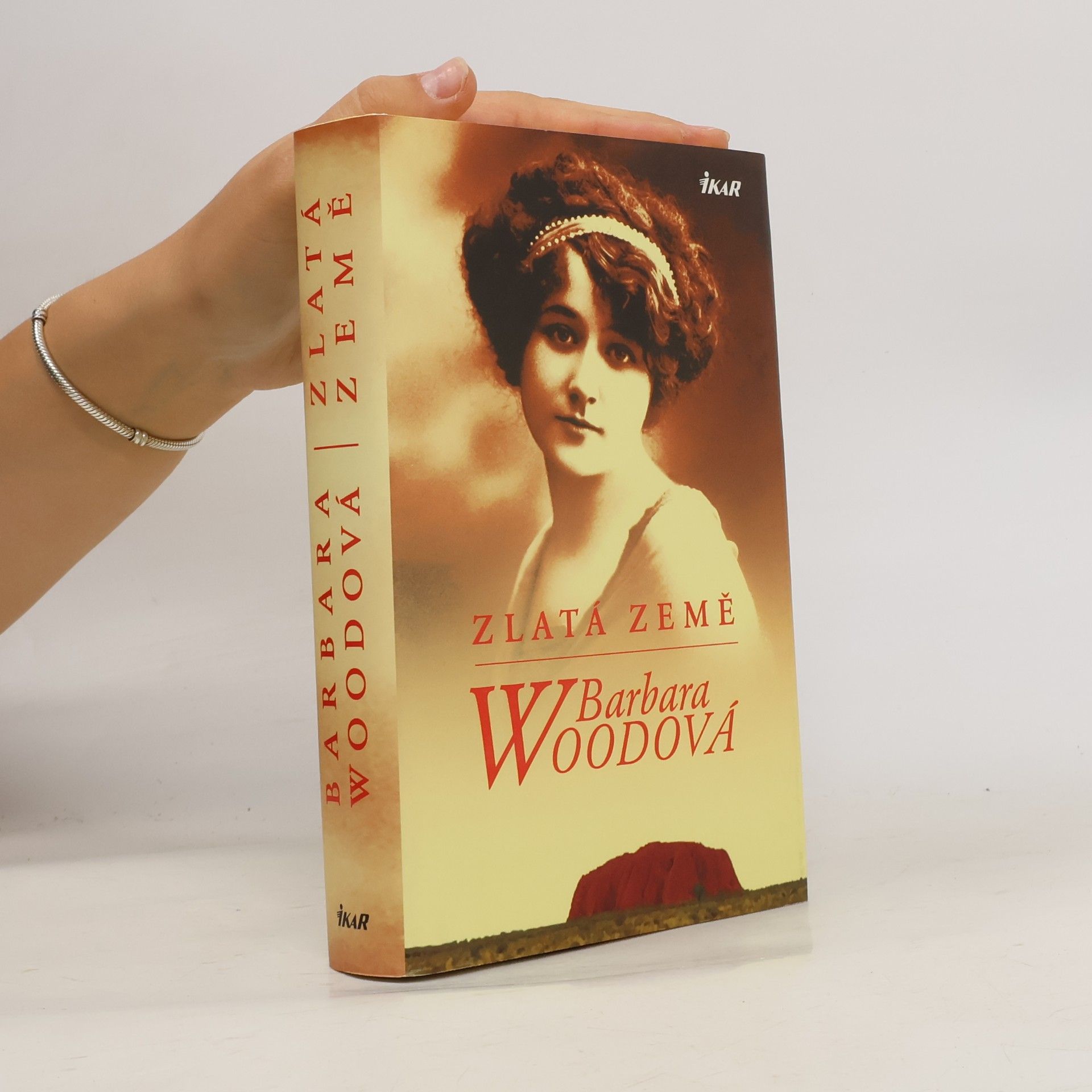 Barbara Wood Zlatá země