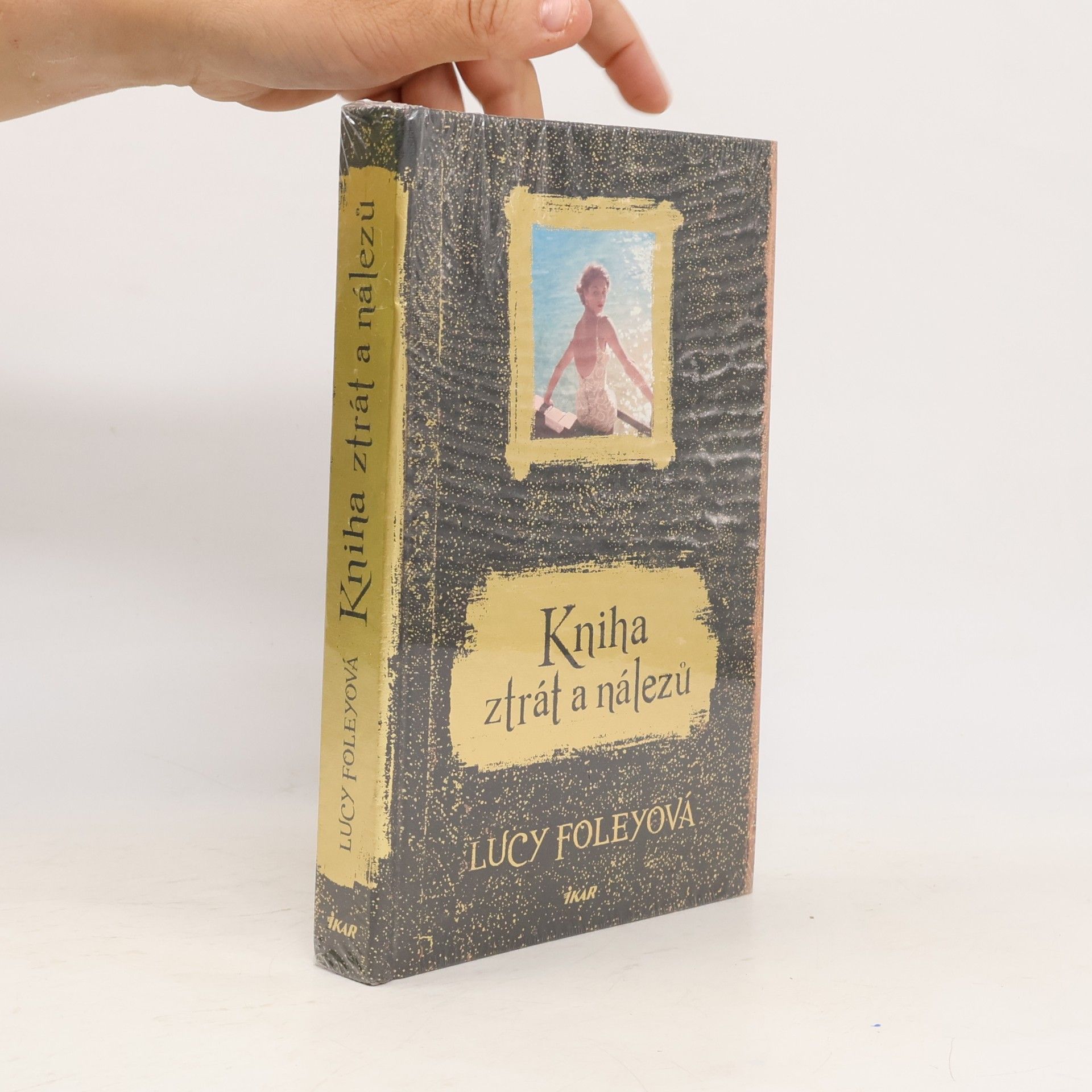 Lucy Foley Kniha ztrát a nálezů