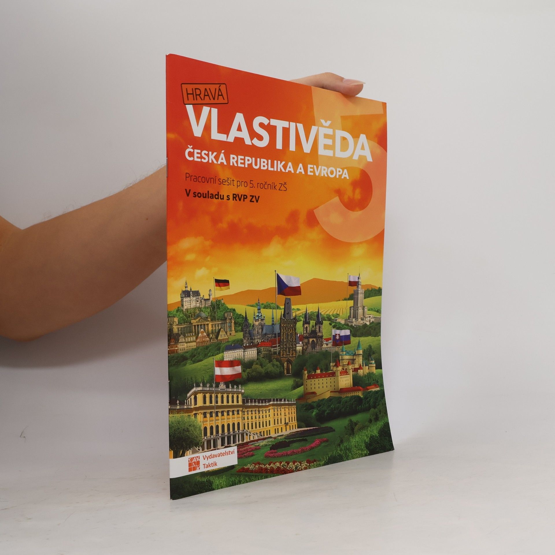 Adriena Binková Hravá vlastivěda: Česká republika a Evropa