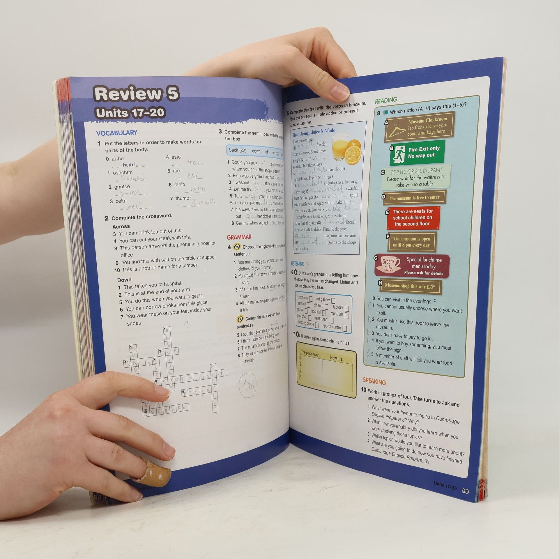 Joanna Kosta Prepare! : student's book : level 3