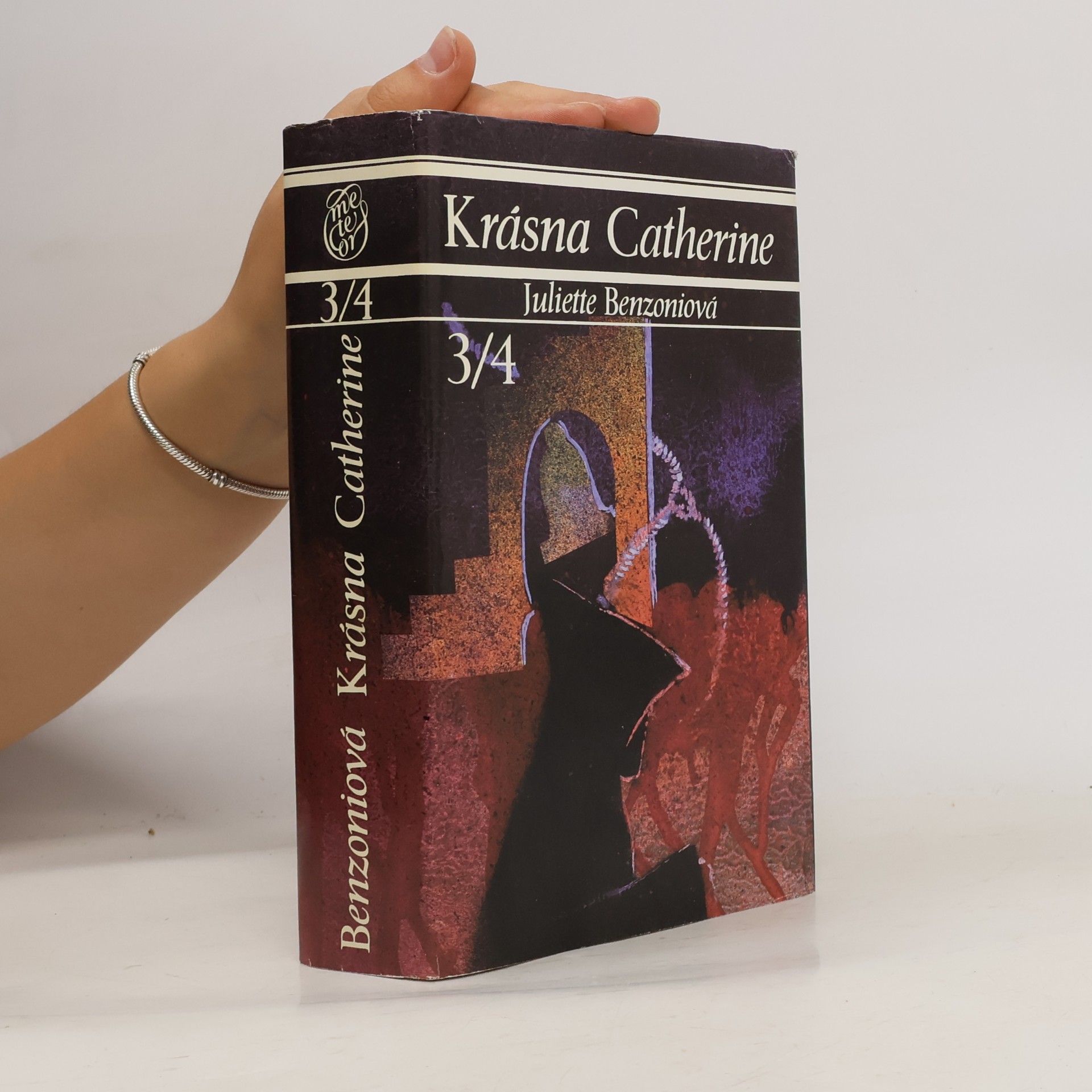 Krásna Catherine 3/4