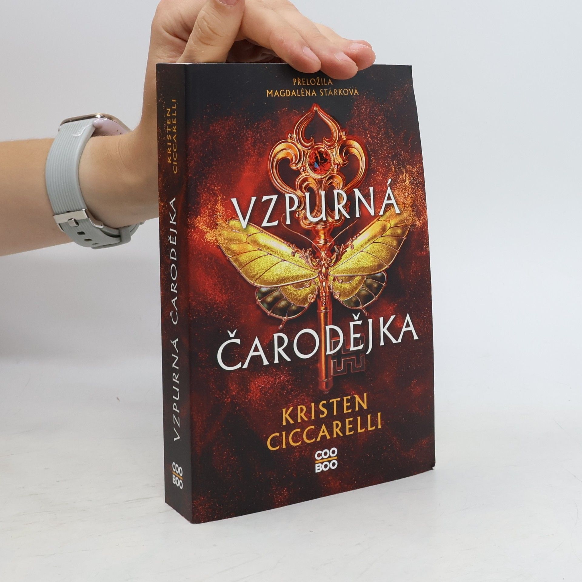 Kristen Ciccarelli Vzpurná čarodějka