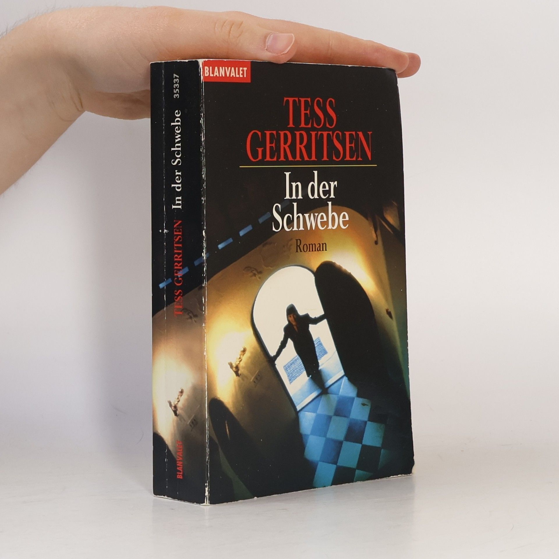 In der Schwebe