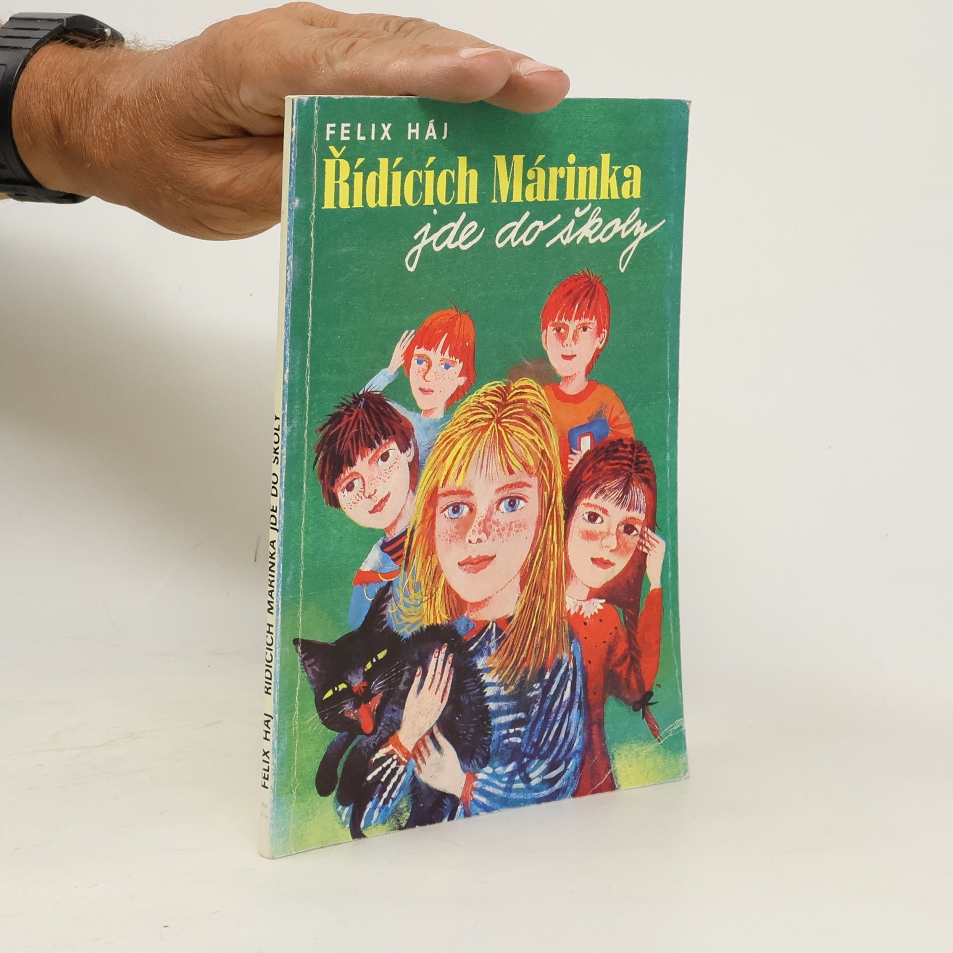 Felix Háj Řídících Márinka jde do školy