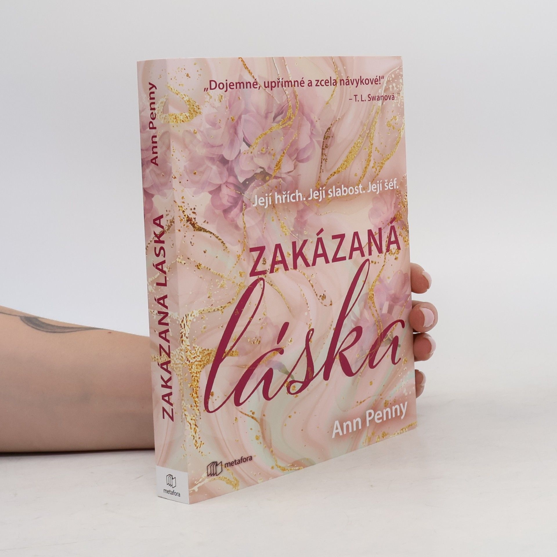 T. L. Swanová Zakázaná láska