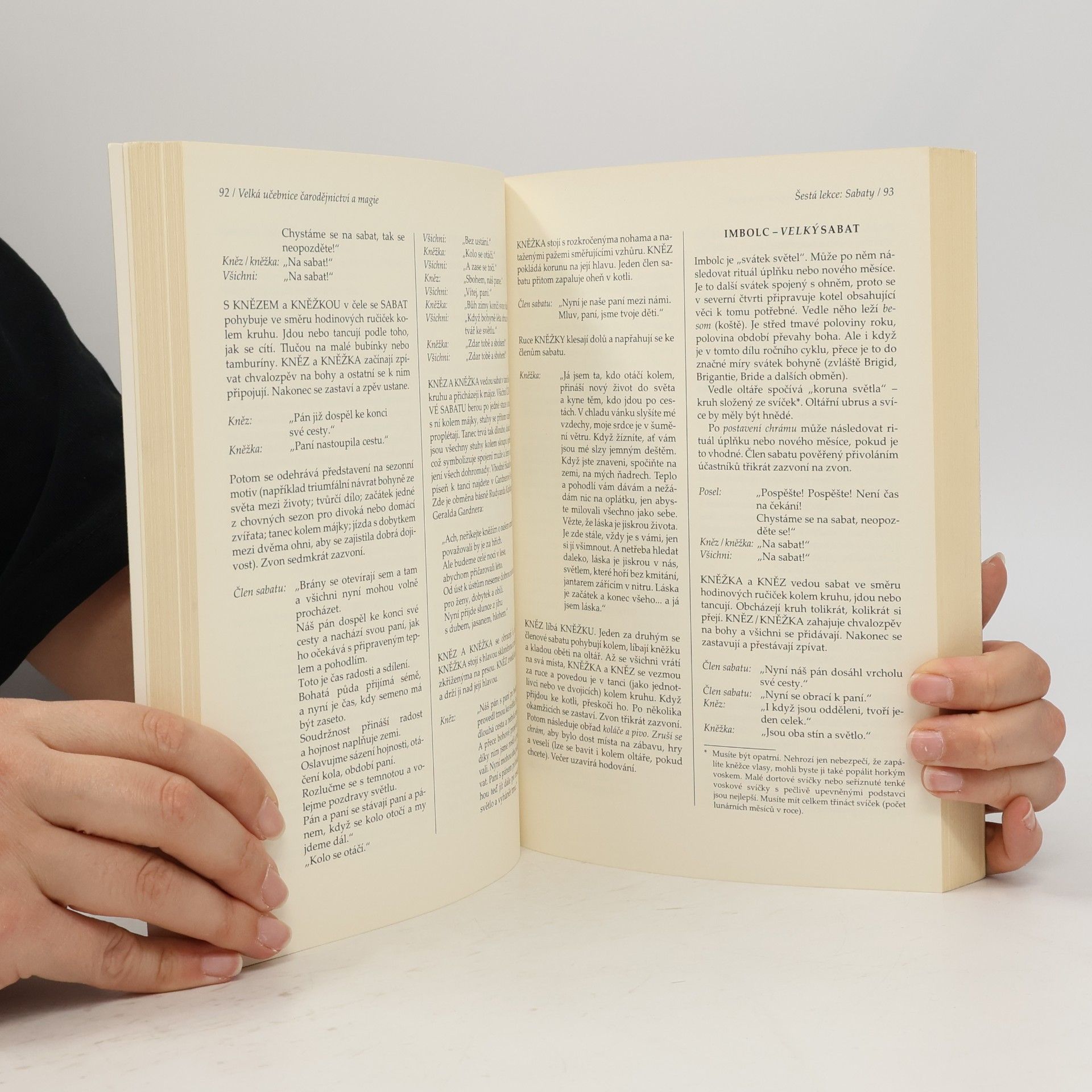 Raymond Buckland Velká učebnice čarodějnictví a magie